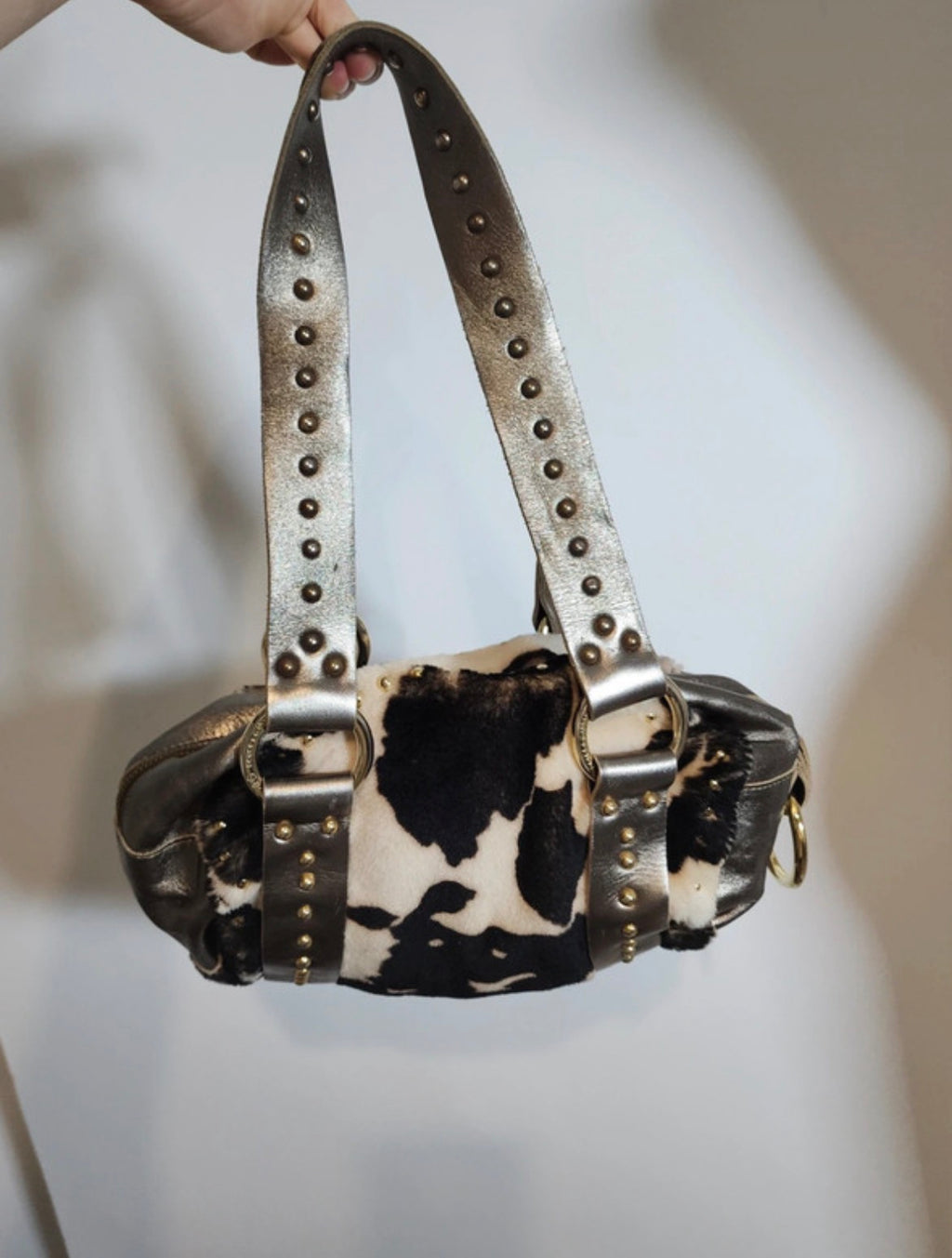 Винтидж чанта Dolce & Gabbana с cow print и метални капси