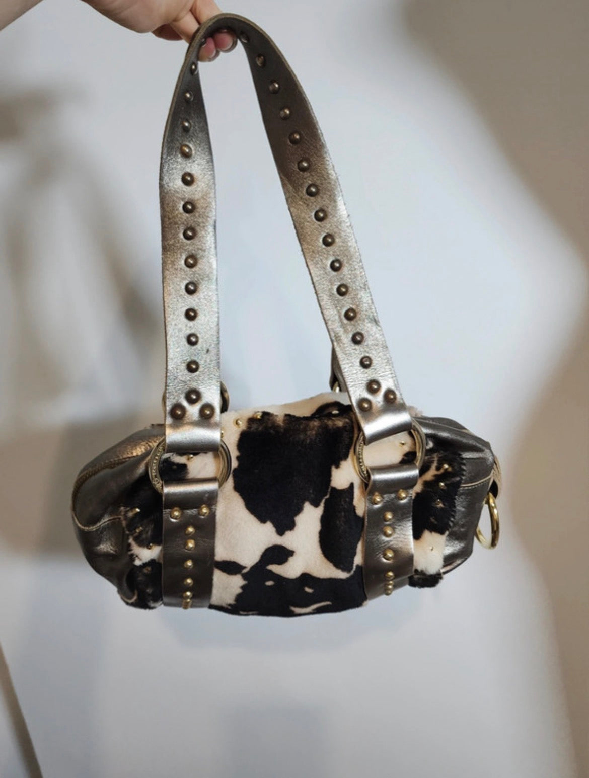 Винтидж чанта Dolce & Gabbana с cow print и метални капси