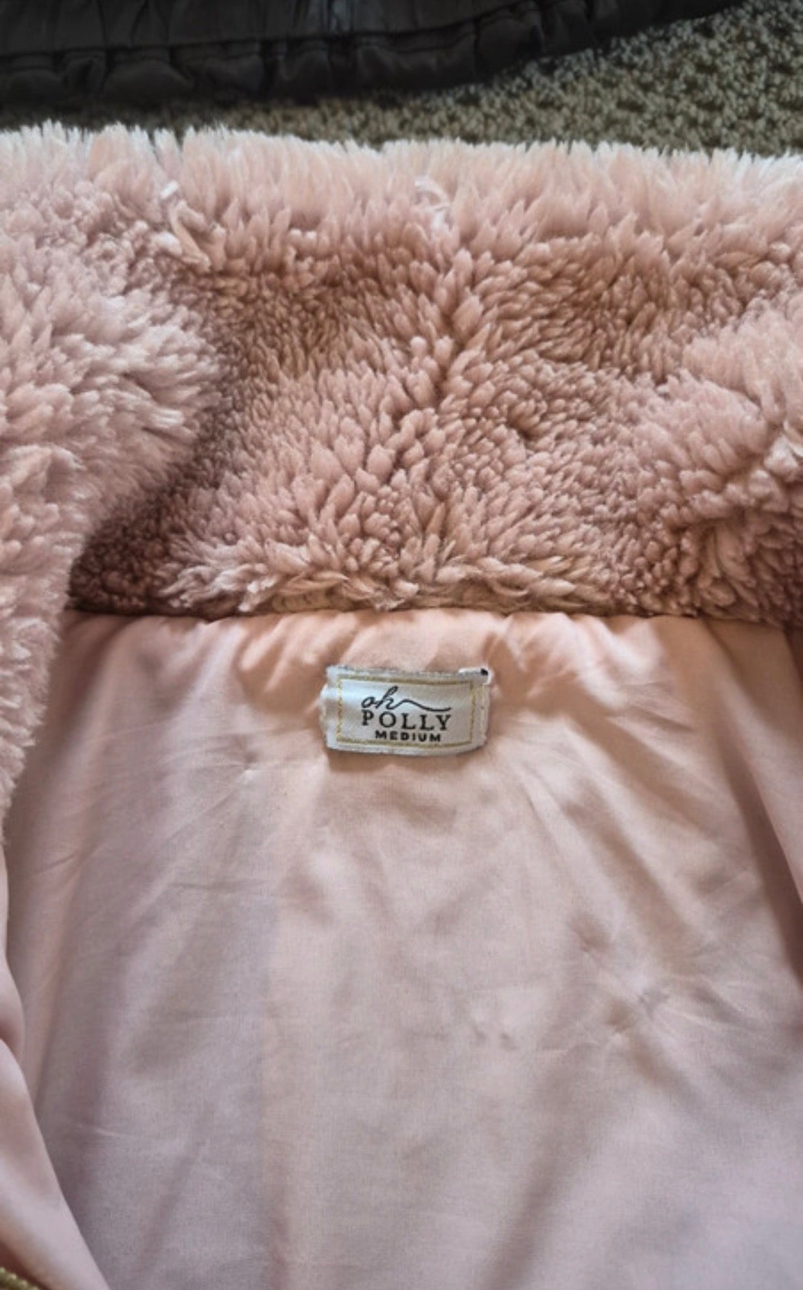 Пухкаво розово cropped яке Oh Polly