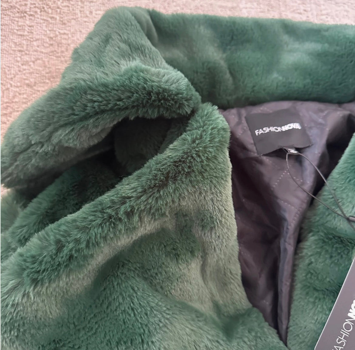 Fashion Nova Emerald Green Faux Fur яке
