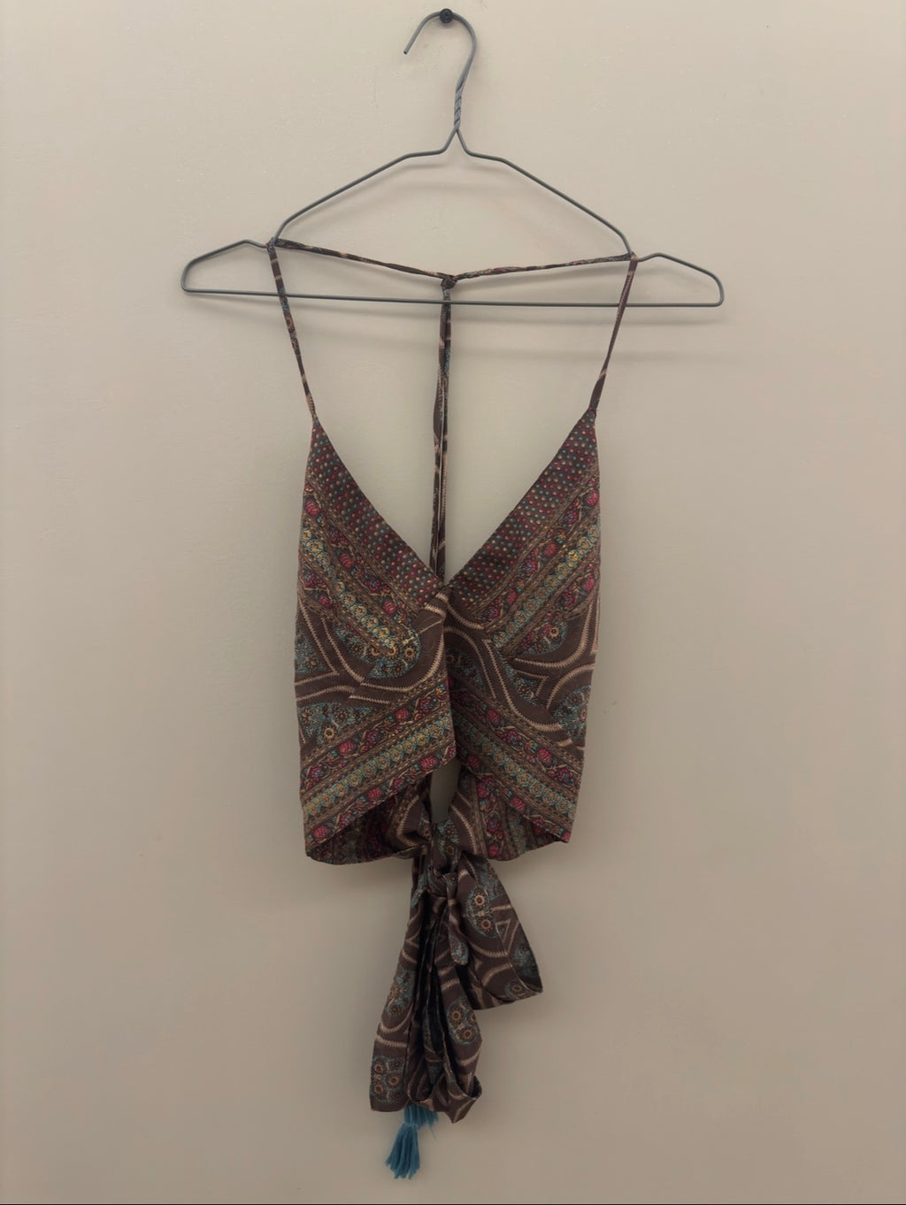 Paisley копринен halter топ