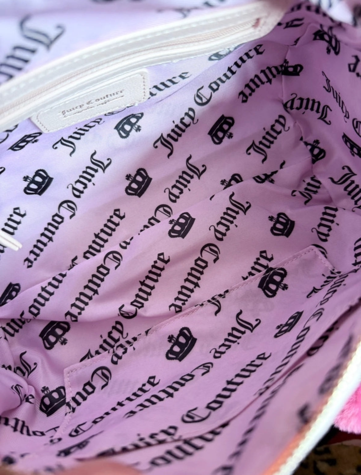 Чанта Juicy Couture “Spill the Juicy Tea” Velour Satchel