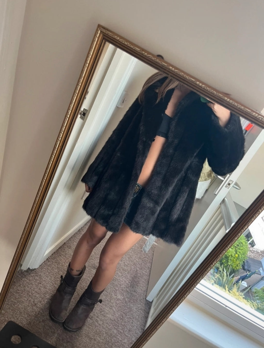 Vintage Y2K Faux Fur Coat – винтидж палто от началото на 2000-те