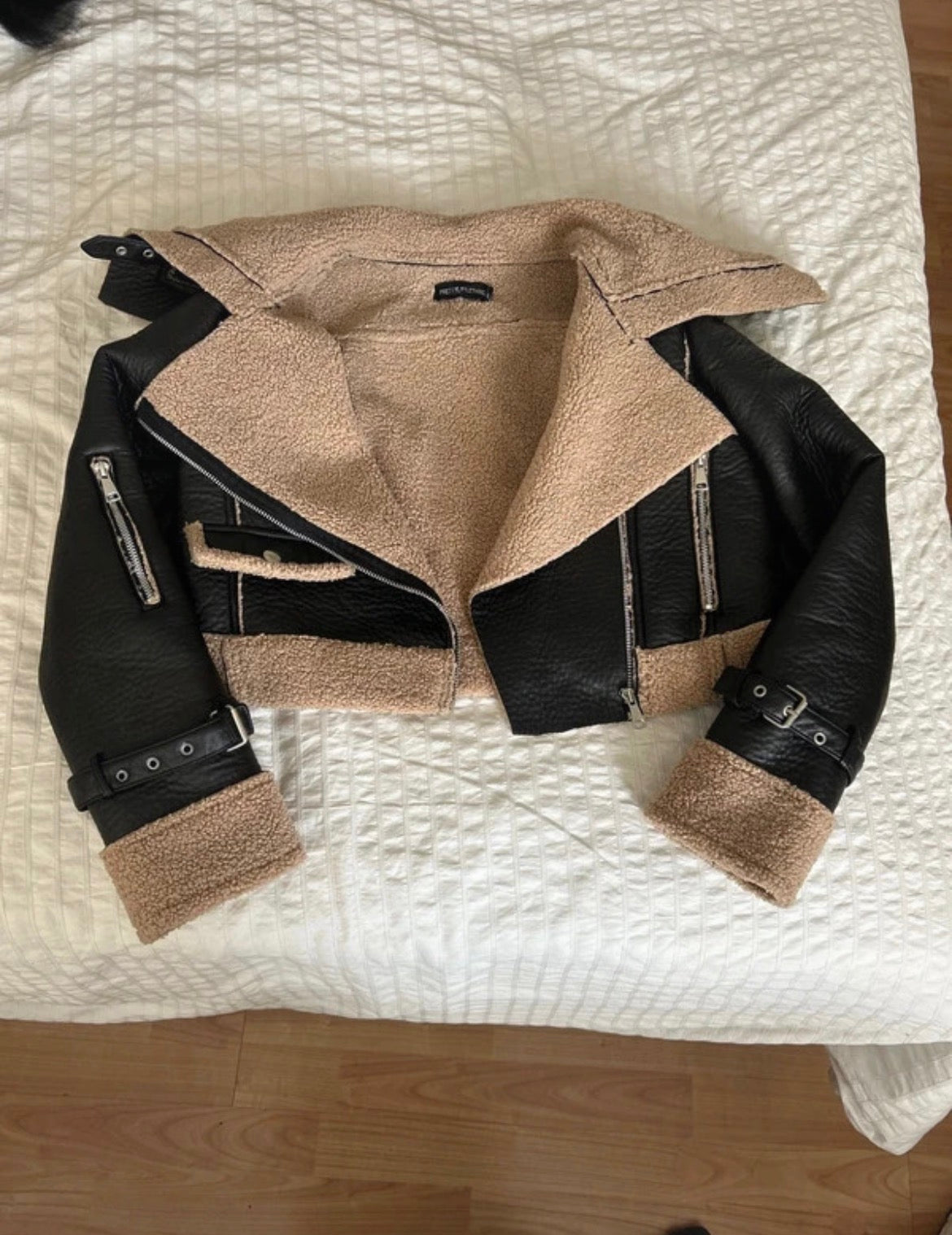 PrettyLittleThing Aviator яке с кожен ефект и пухкава подплата