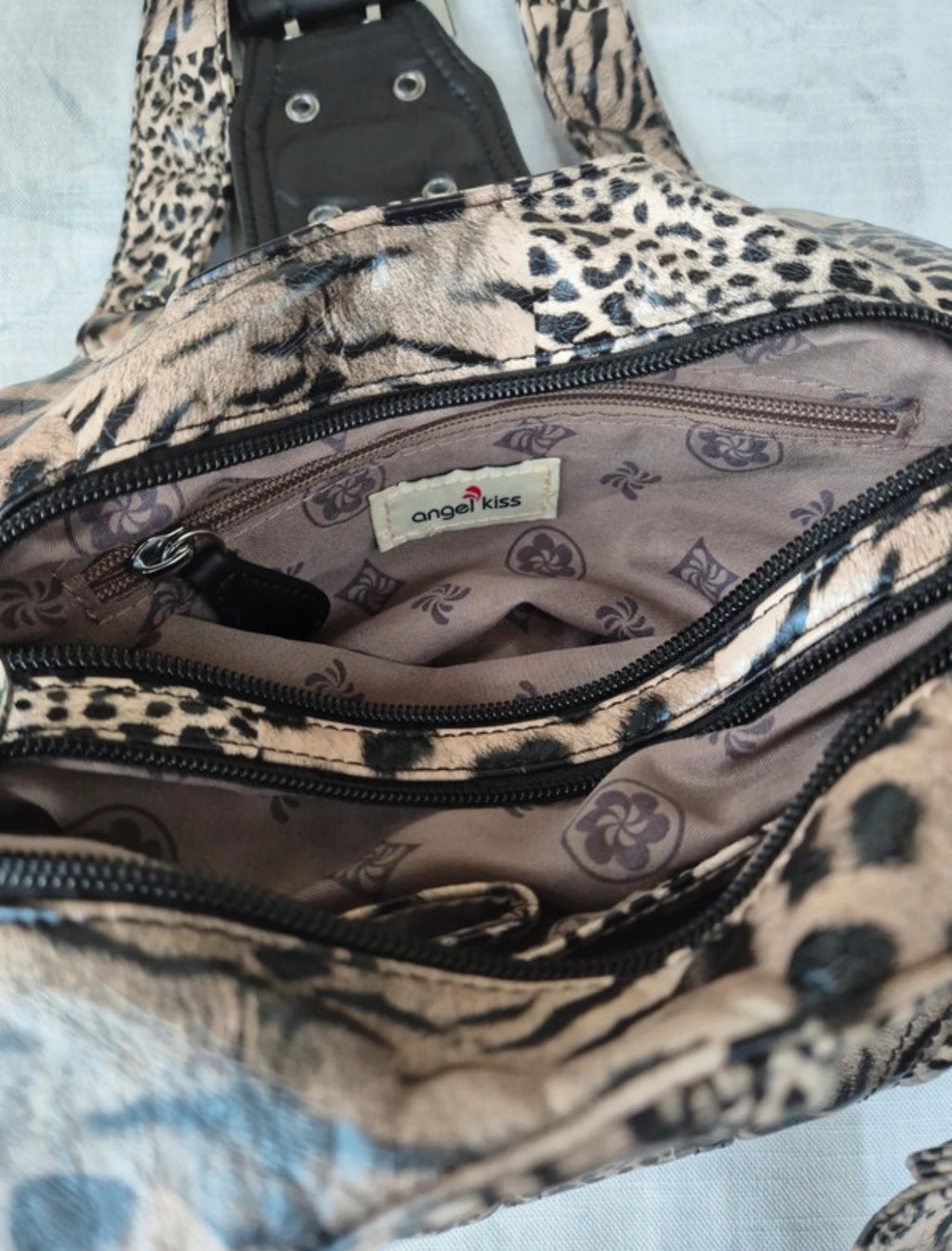 Angel Kiss Animal Print Mini Shoulder чанта