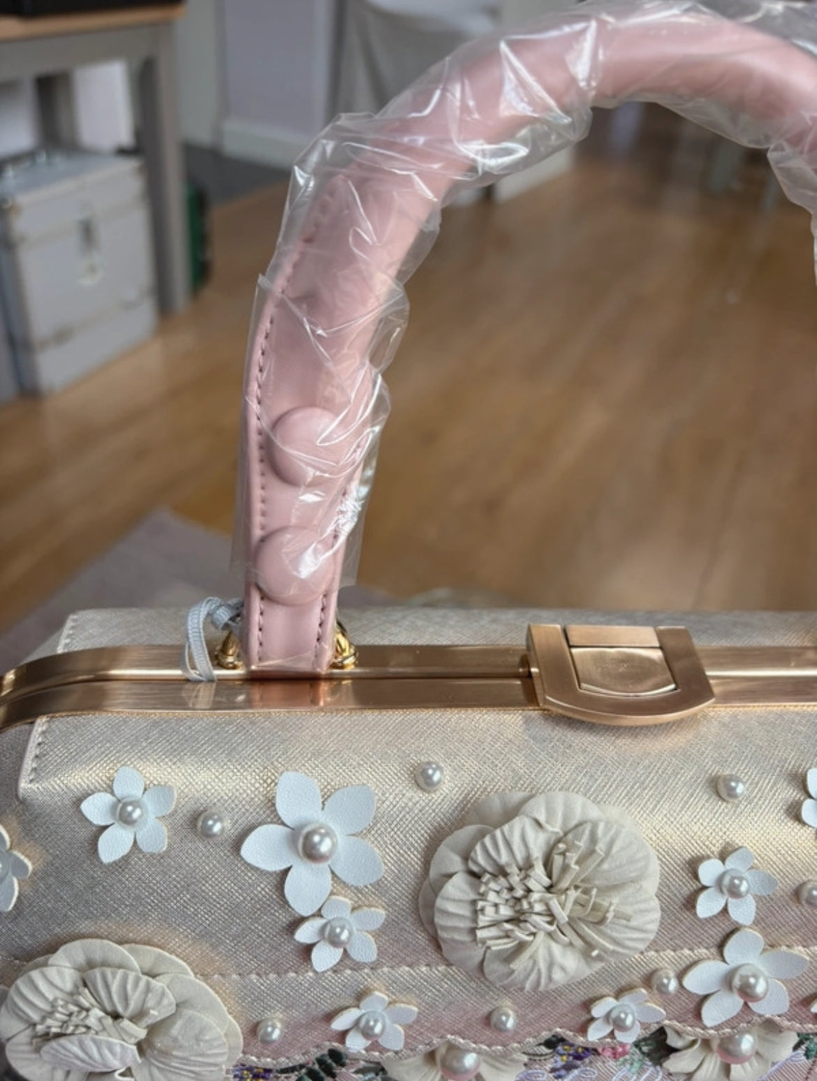 Лимитирана дизайнерска чанта Vendula London – The Wedding Shop