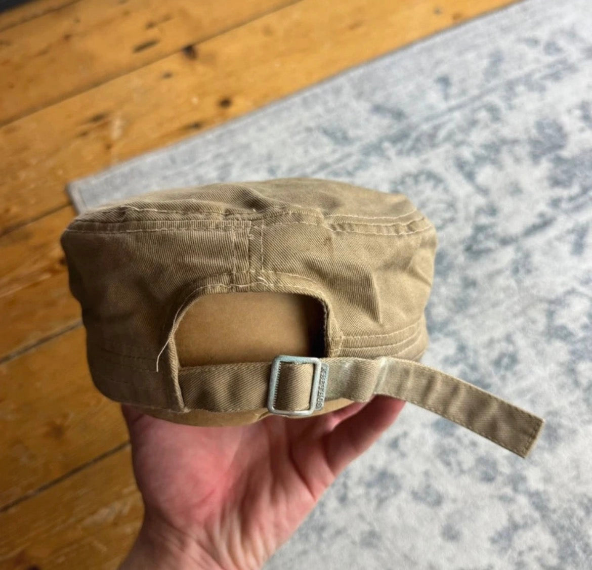 Y2K Khaki Floral Cross Cadet шапка с козирка