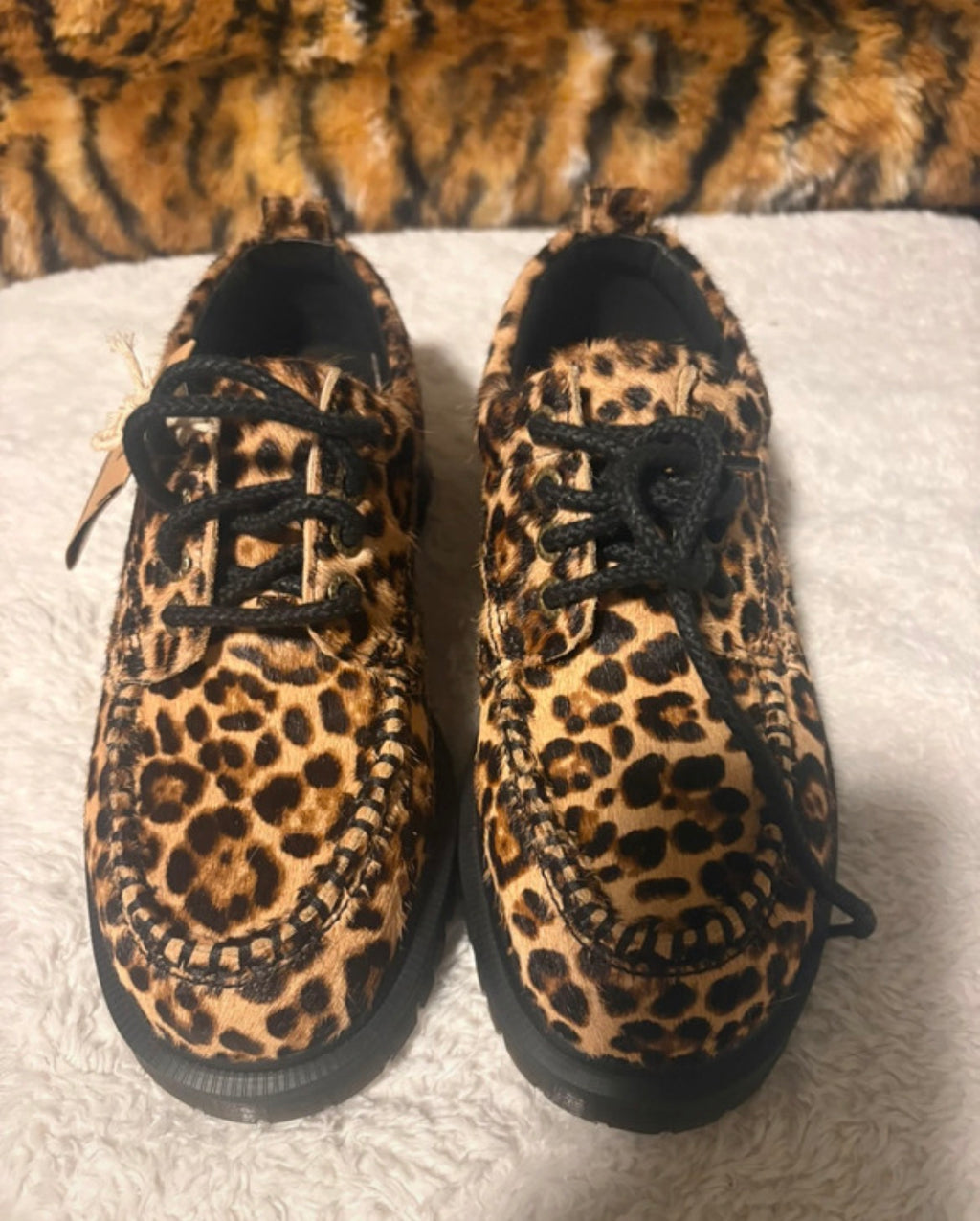 Dr. Martens – Леопардови обувки с косъм