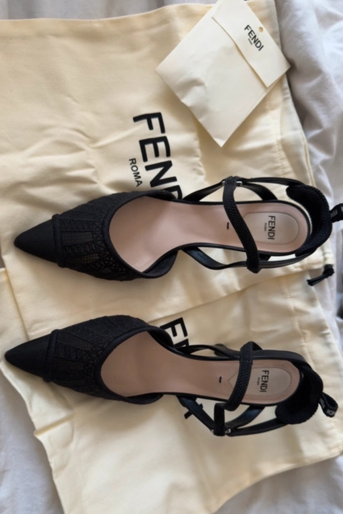 Fendi Colibrì Slingback обувки на ток