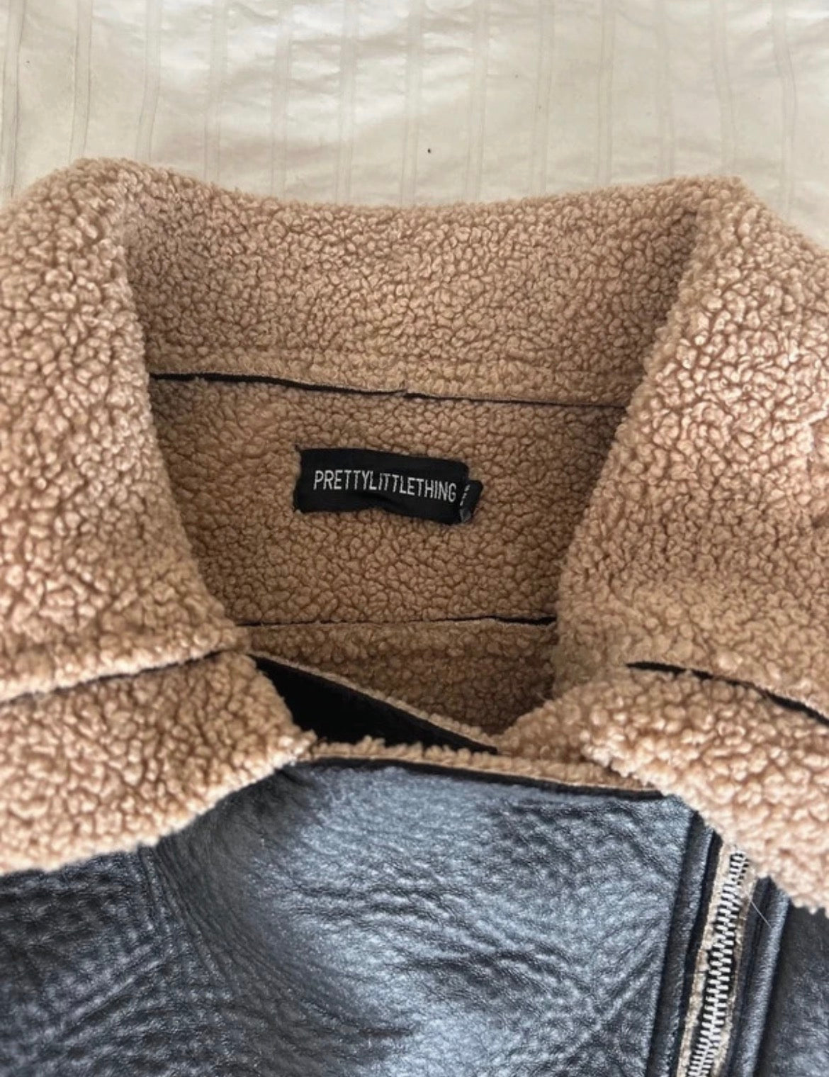 PrettyLittleThing Aviator яке с кожен ефект и пухкава подплата