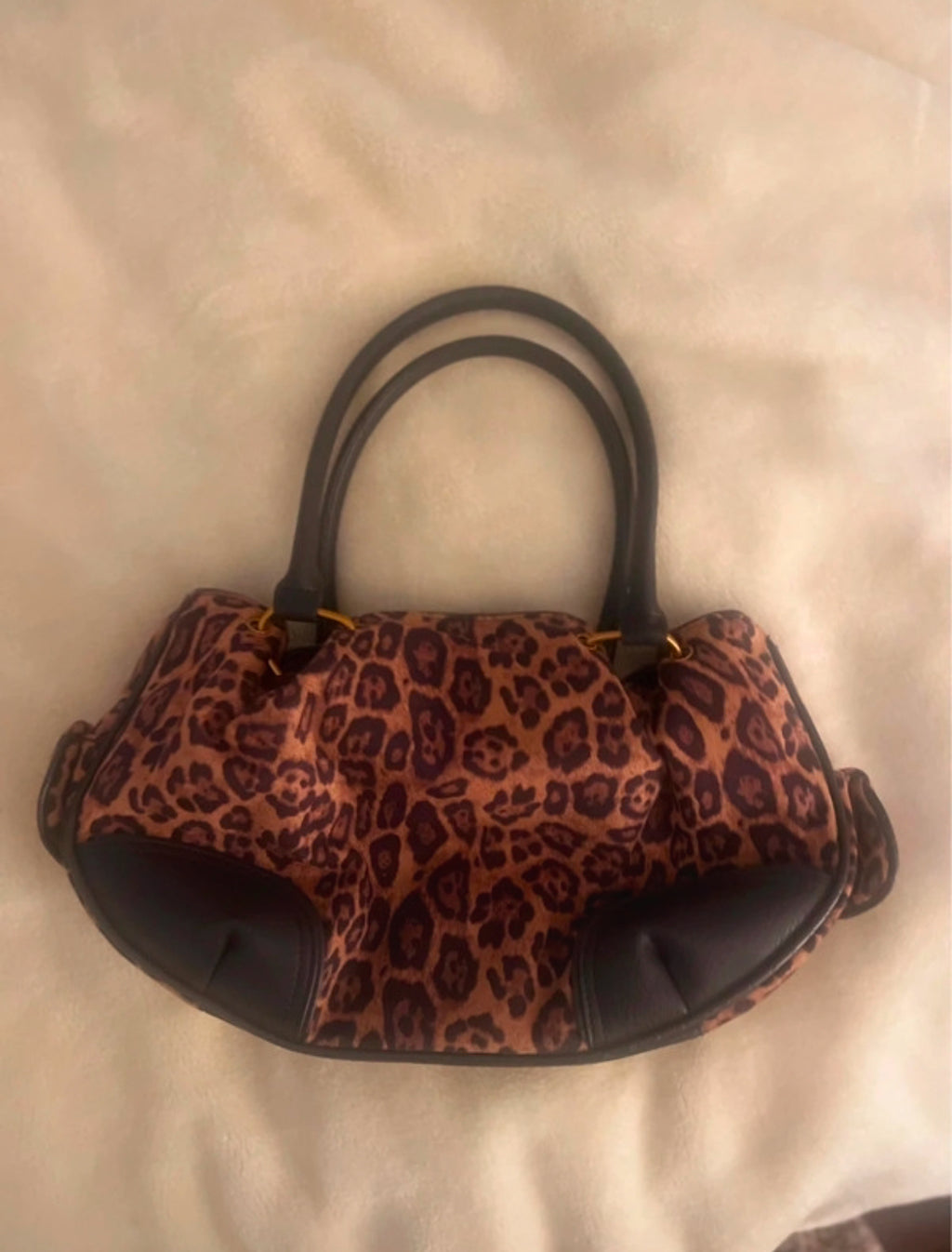 Juicy Couture леопардова bowler чанта
