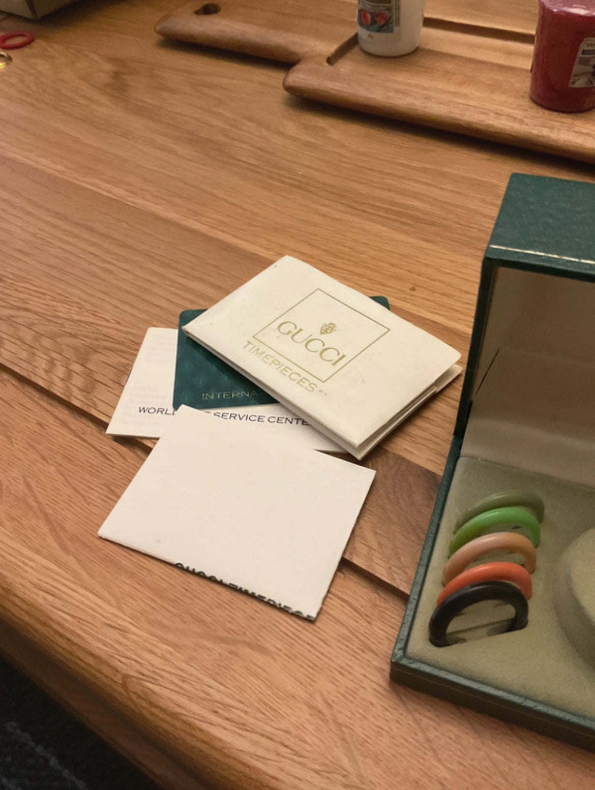 Vintage Gucci Change Bezel Watch – емблематичен винтидж модел на Gucci със сменяеми цветни безели