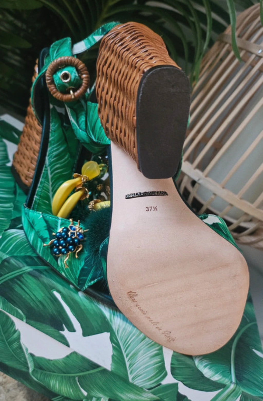 Редки дизайнерски сандали Dolce & Gabbana от емблематичната Tropical колекция
