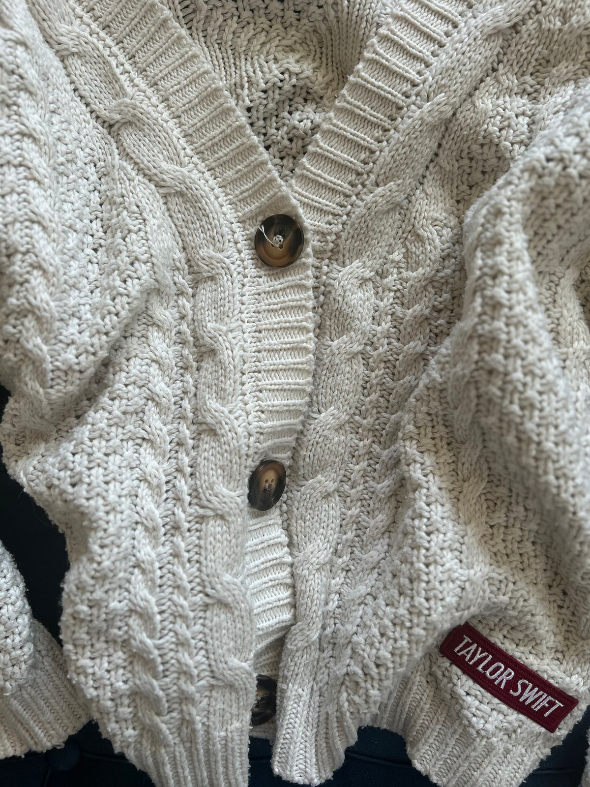Официален Taylor Swift – Red (Taylor’s Version) Cardigan