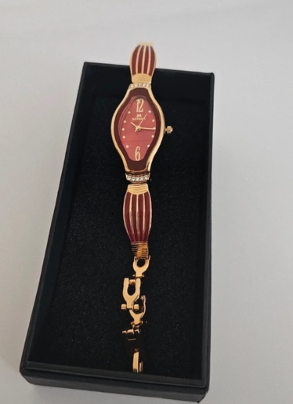 Vintage MEMA 2287L Enamel часовник