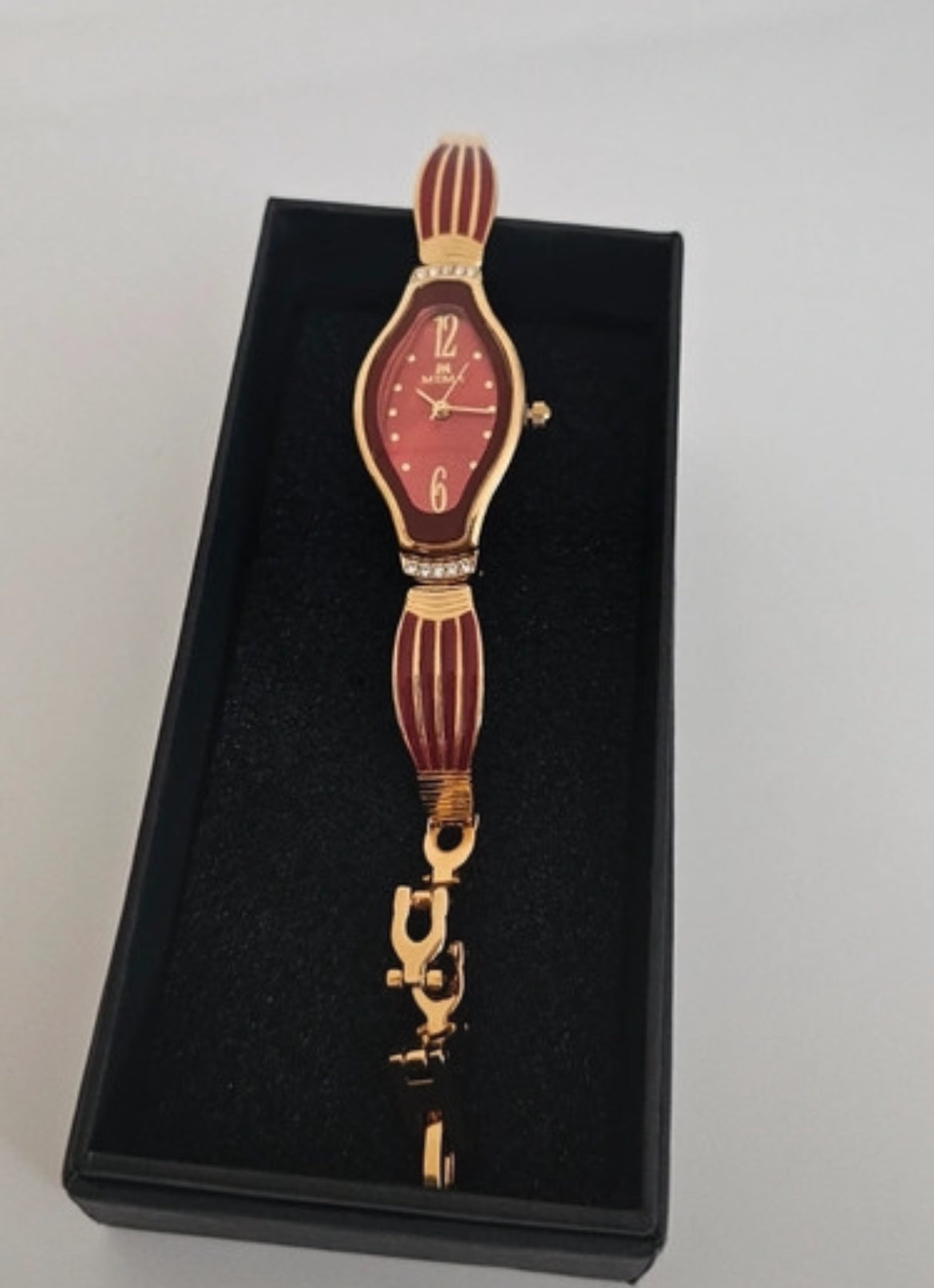 Vintage MEMA 2287L Enamel часовник