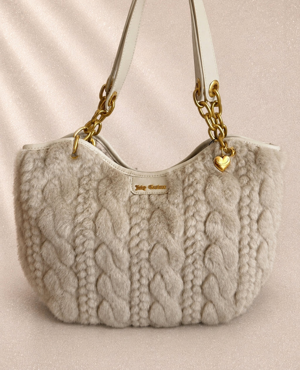 Рядка Juicy Couture faux fur чанта
