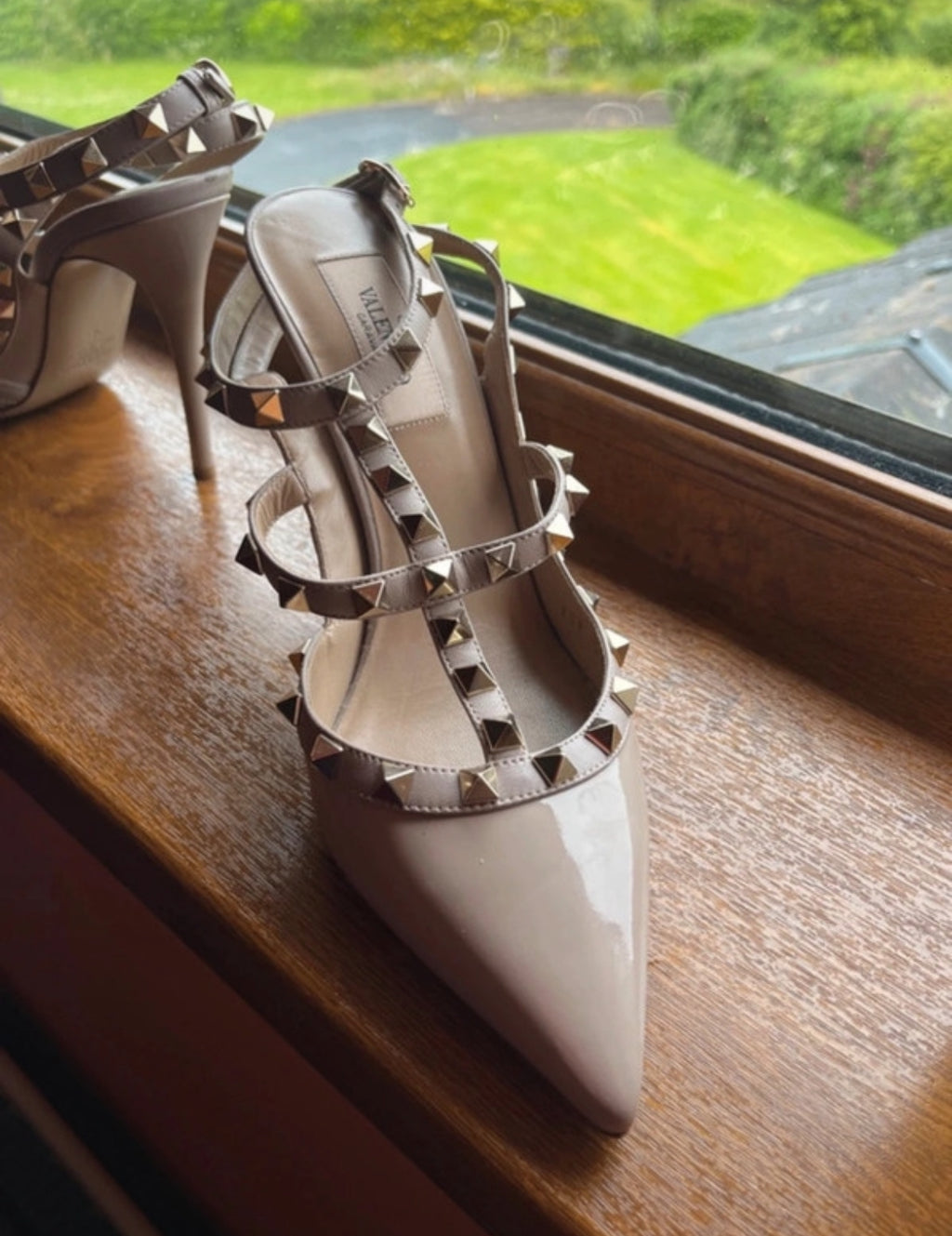 Valentino Garavani Rockstuds обувки на ток - 38