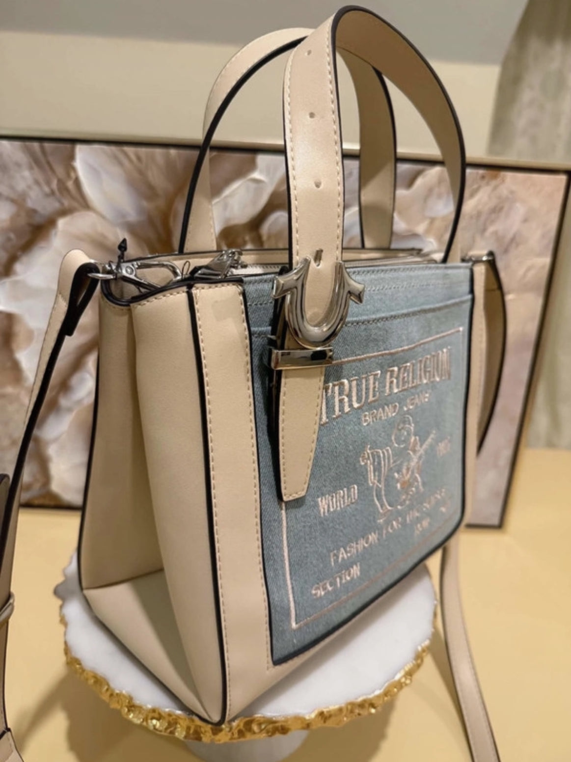 True Religion handbag със структурирана правоъгълна форма