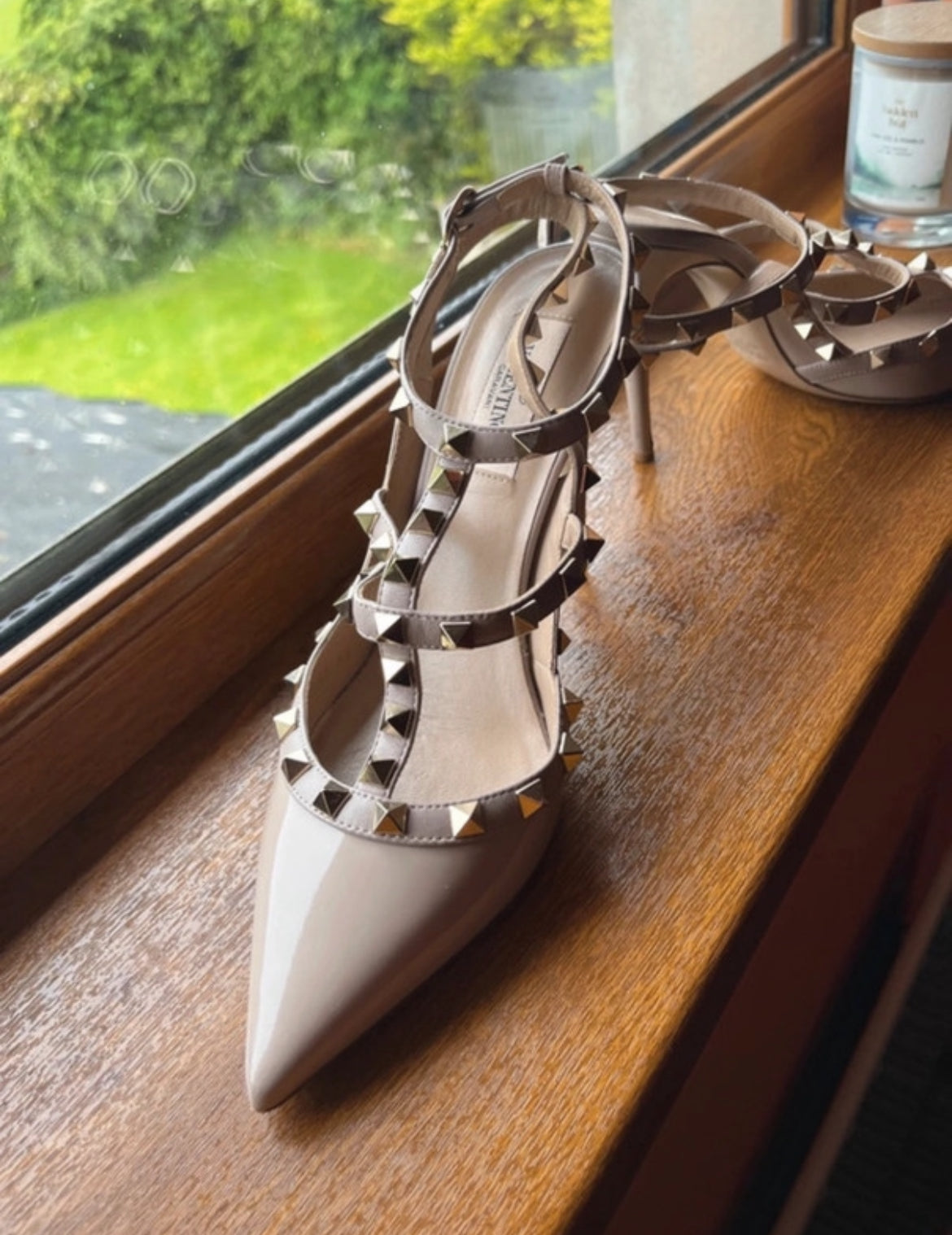 Valentino Garavani Rockstuds обувки на ток - 38