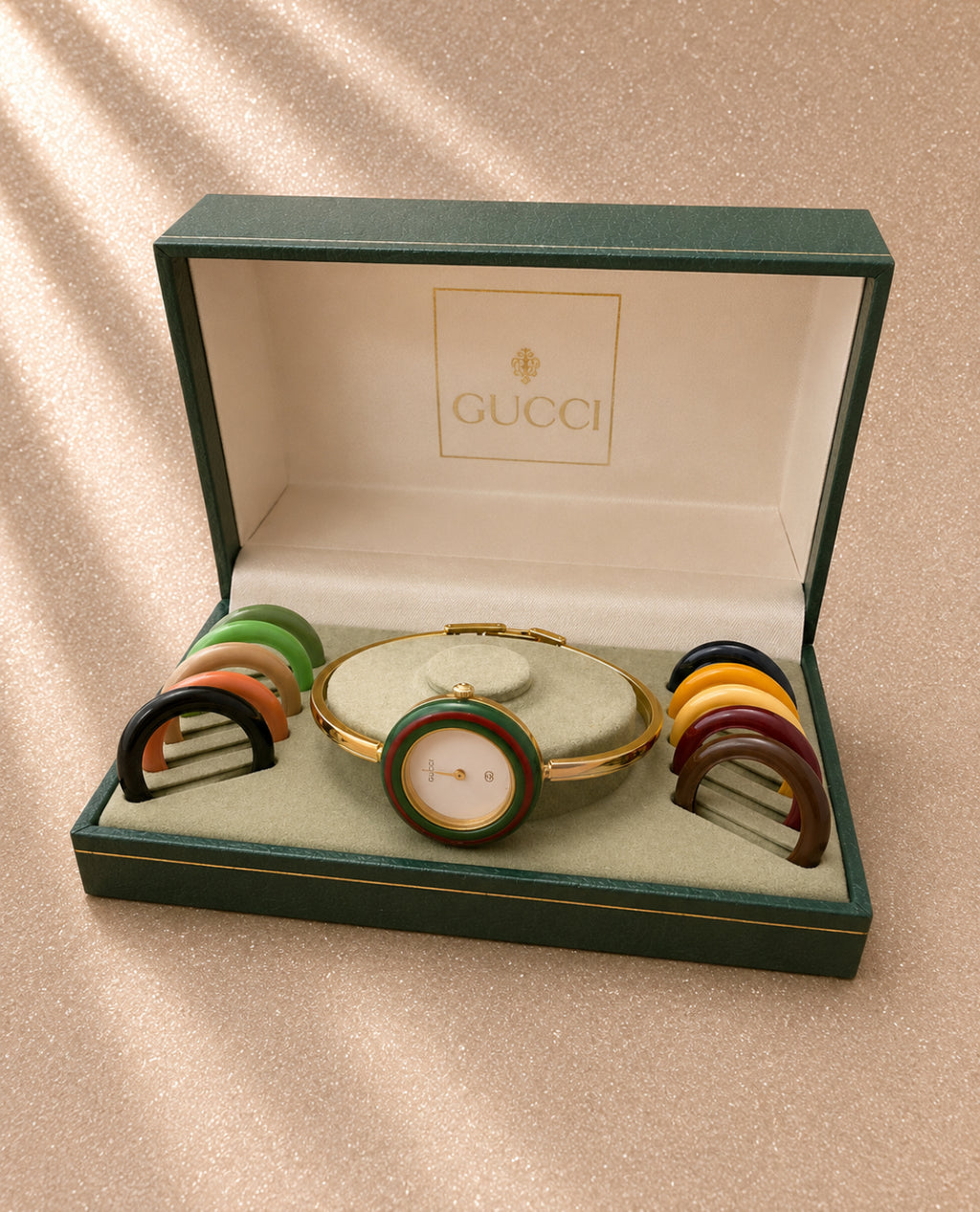 Vintage Gucci Change Bezel Watch – емблематичен винтидж модел на Gucci със сменяеми цветни безели