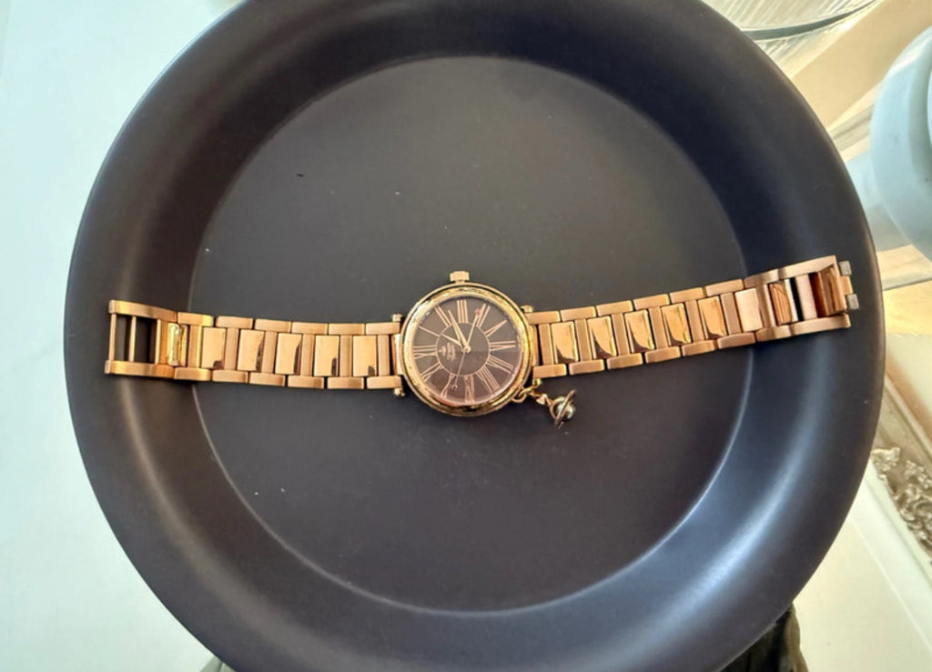 Vivienne Westwood Mother Orb часовник в rose-gold нюанс