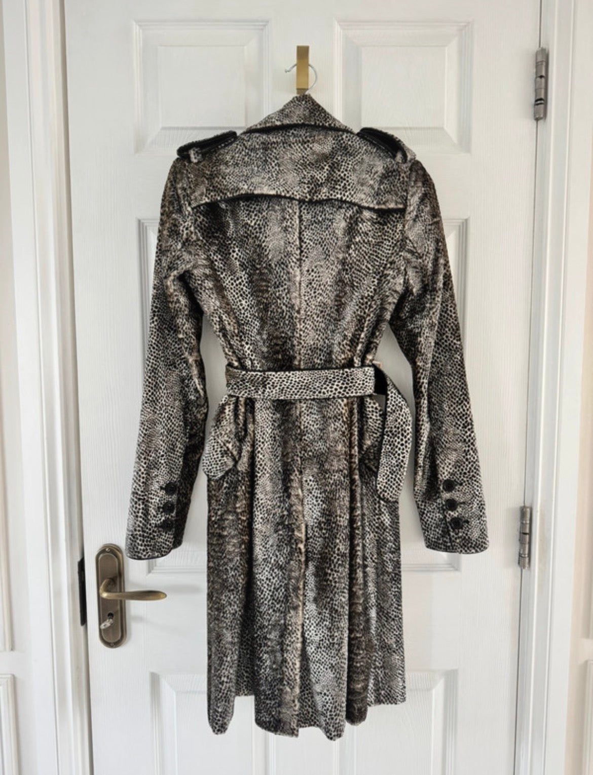 Vintage Karen Millen дълго палто със змийски принт и колан