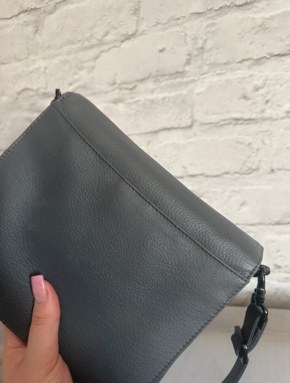 Кожена crossbody чанта Yoshi Brontë Bookworm