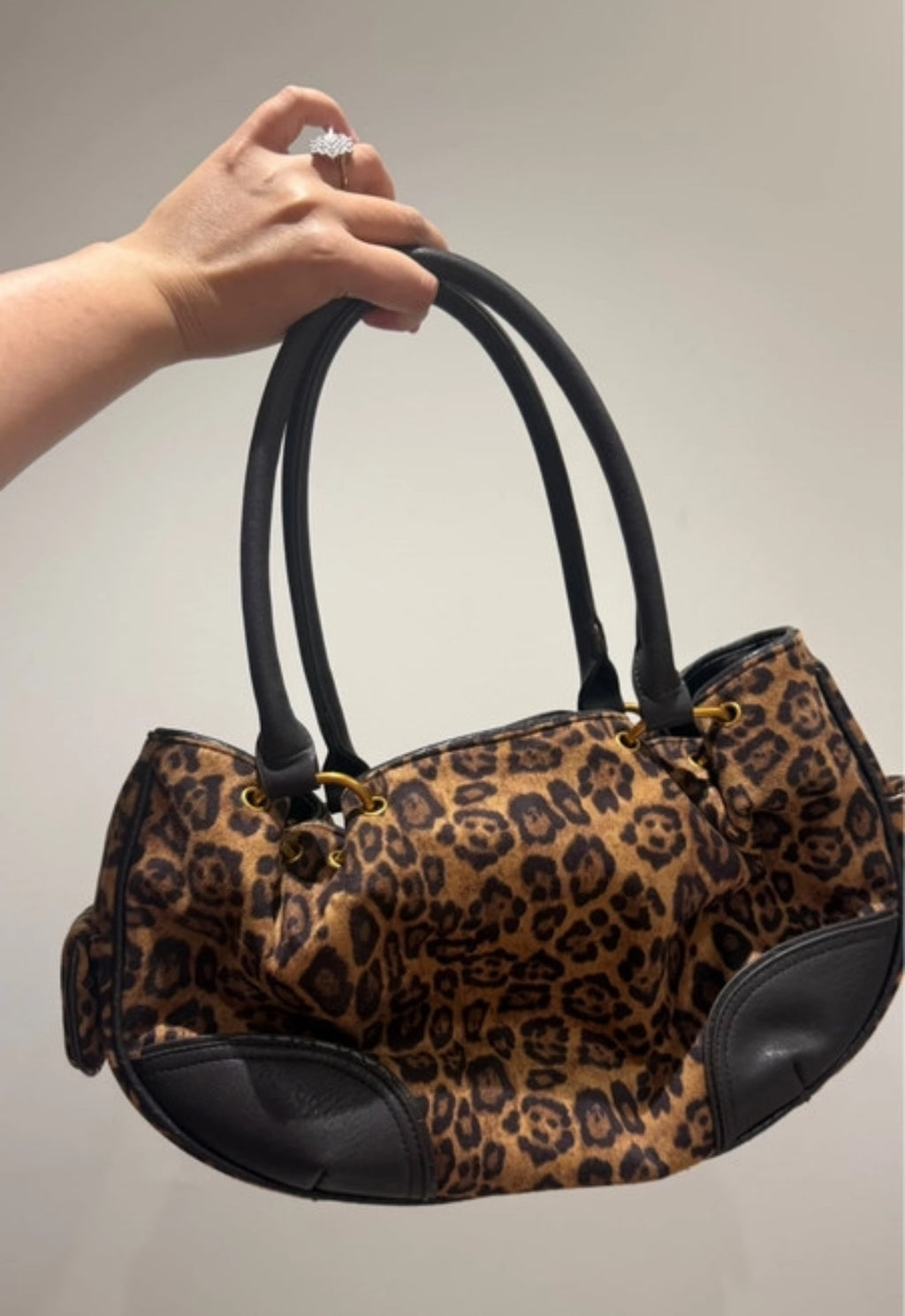 Рядка Juicy Couture Leopard Bow Charm Handbag