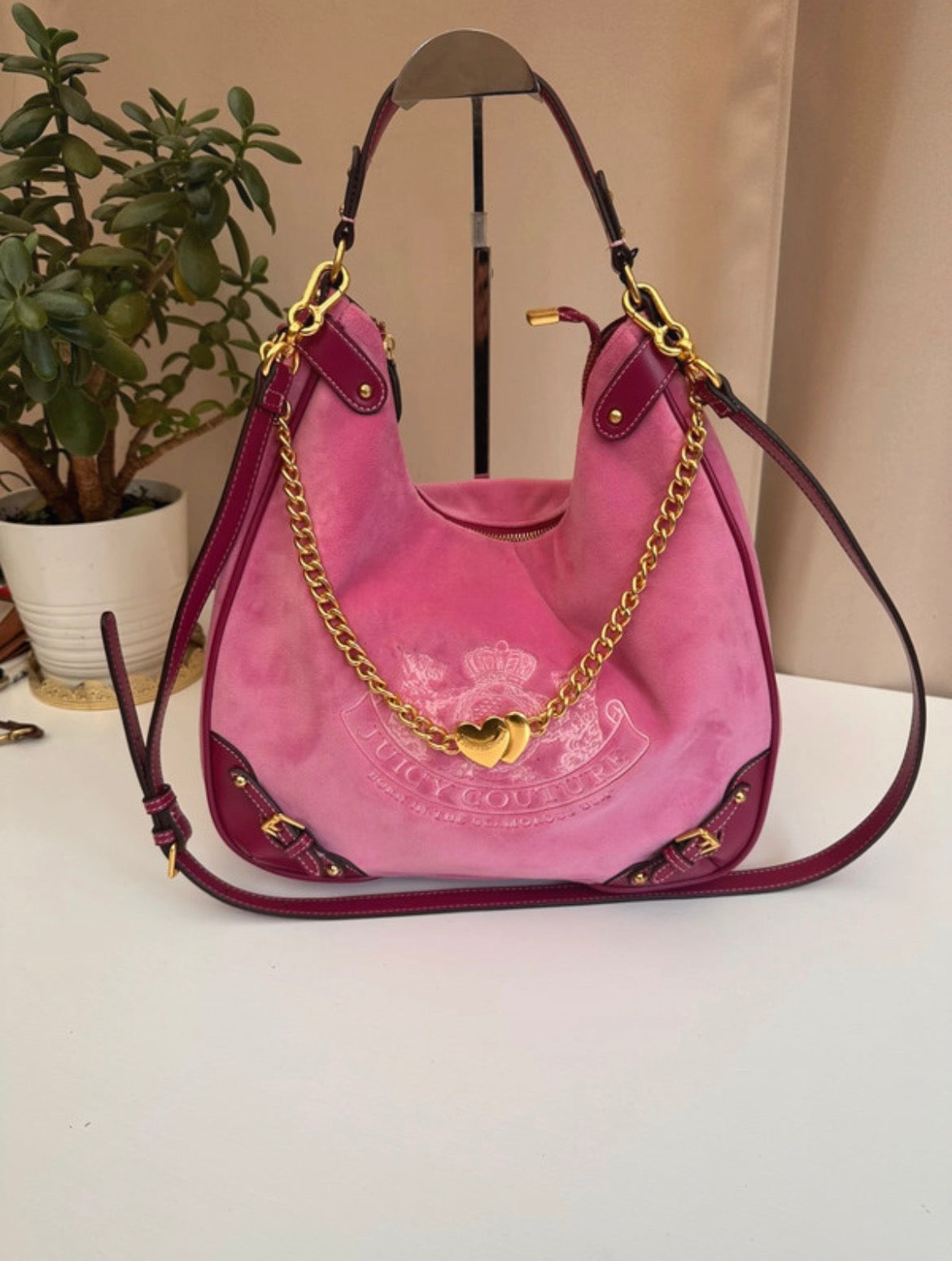 Juicy Couture Twig Narrative Pink Velour Hobo чанта