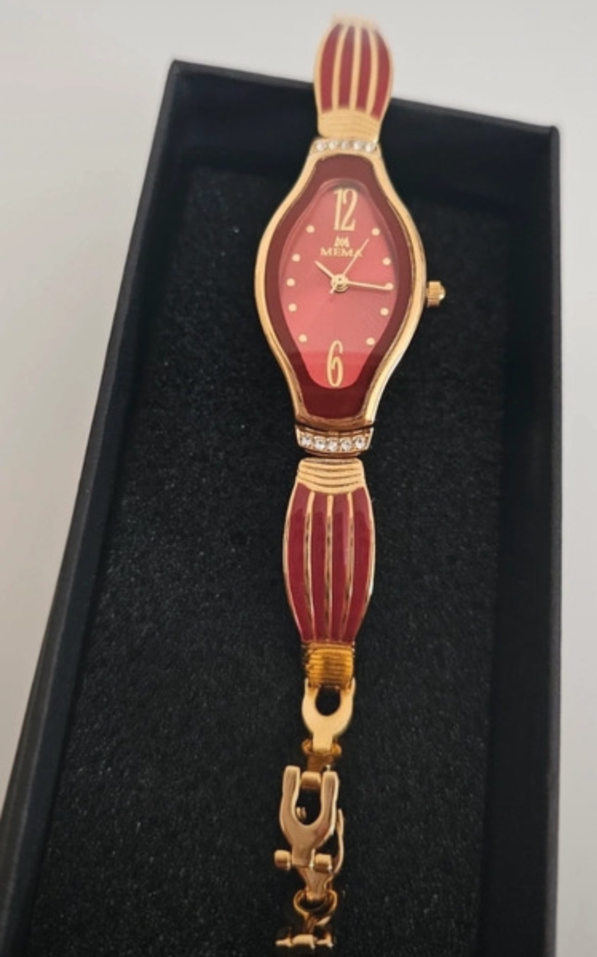 Vintage MEMA 2287L Enamel часовник