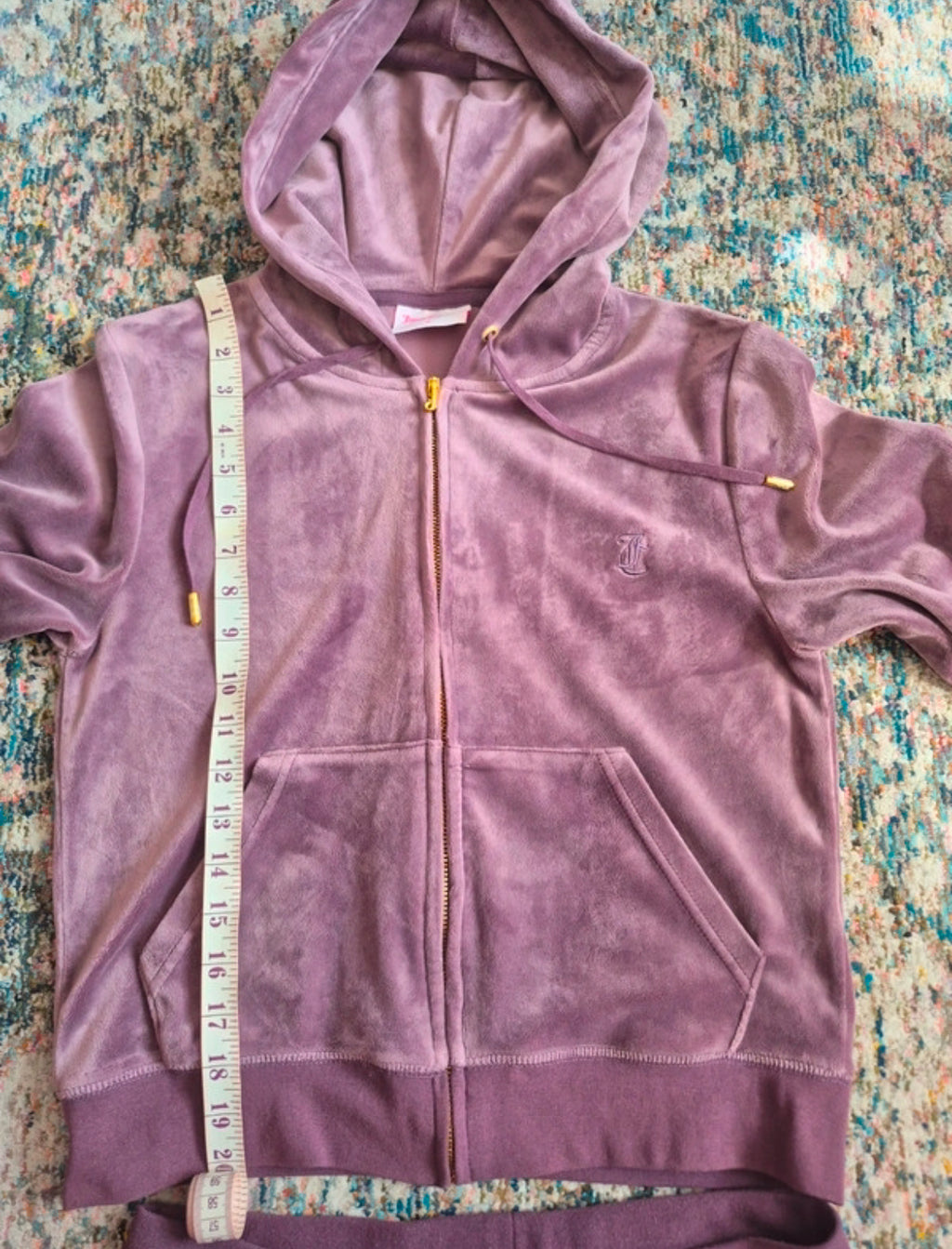 Велурен ангуг Juicy Couture в лилав нюанс