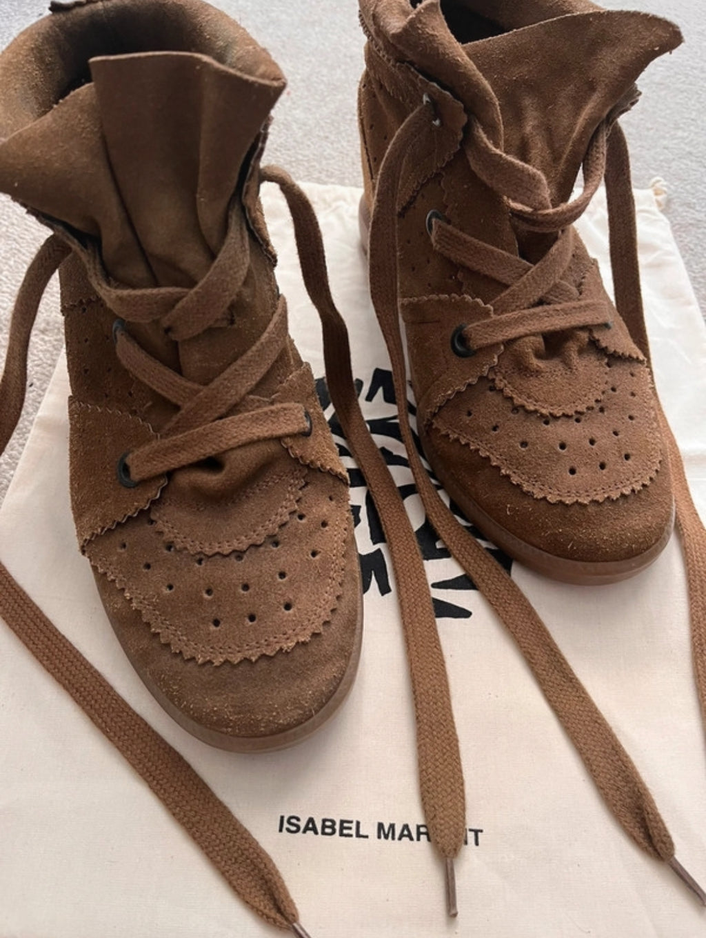 Isabel Marant Bobby 50 кецове на платформа