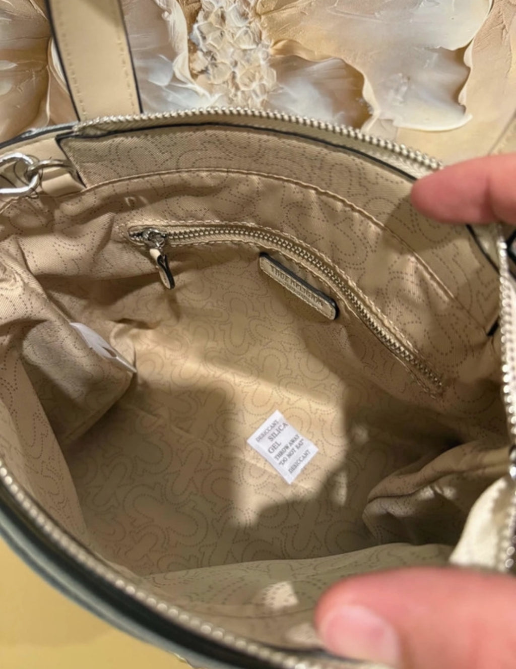 True Religion handbag със структурирана правоъгълна форма