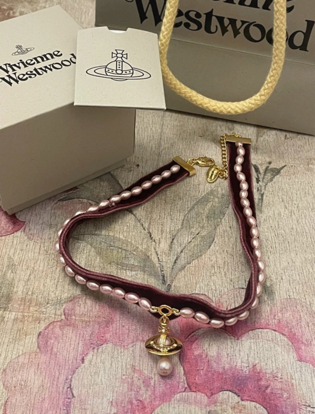 Vivienne Westwood Alexa Choker