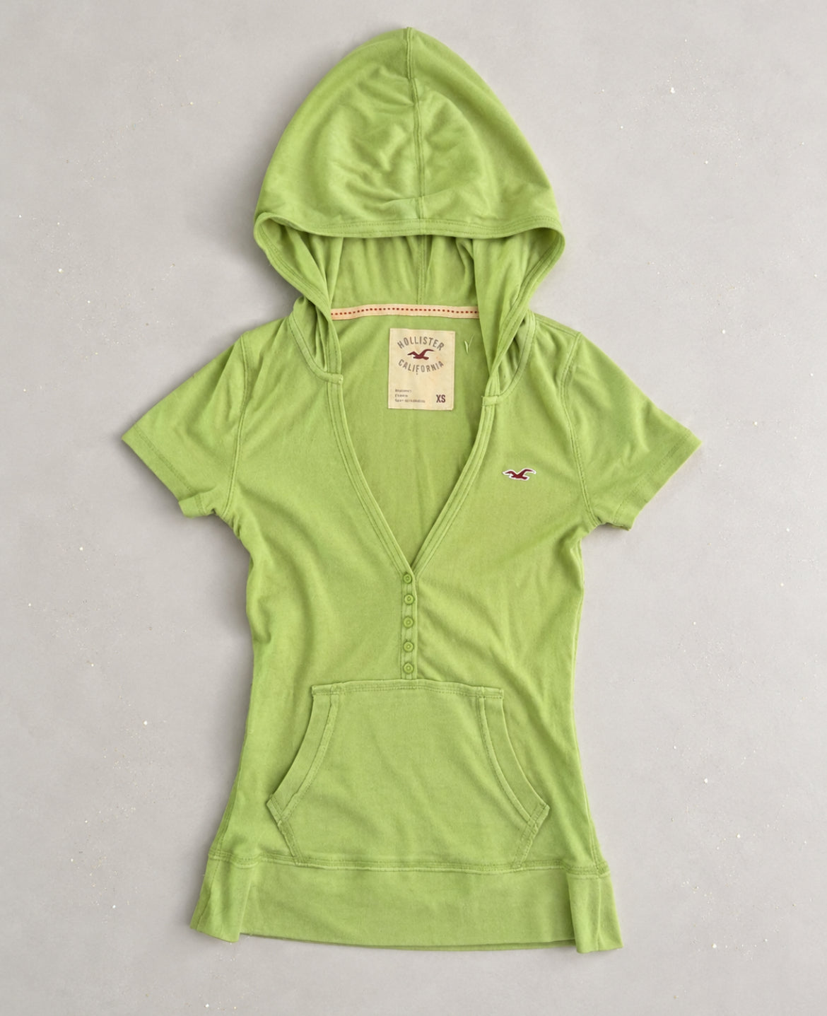 Hollister блуза с къс ръкав и качулка