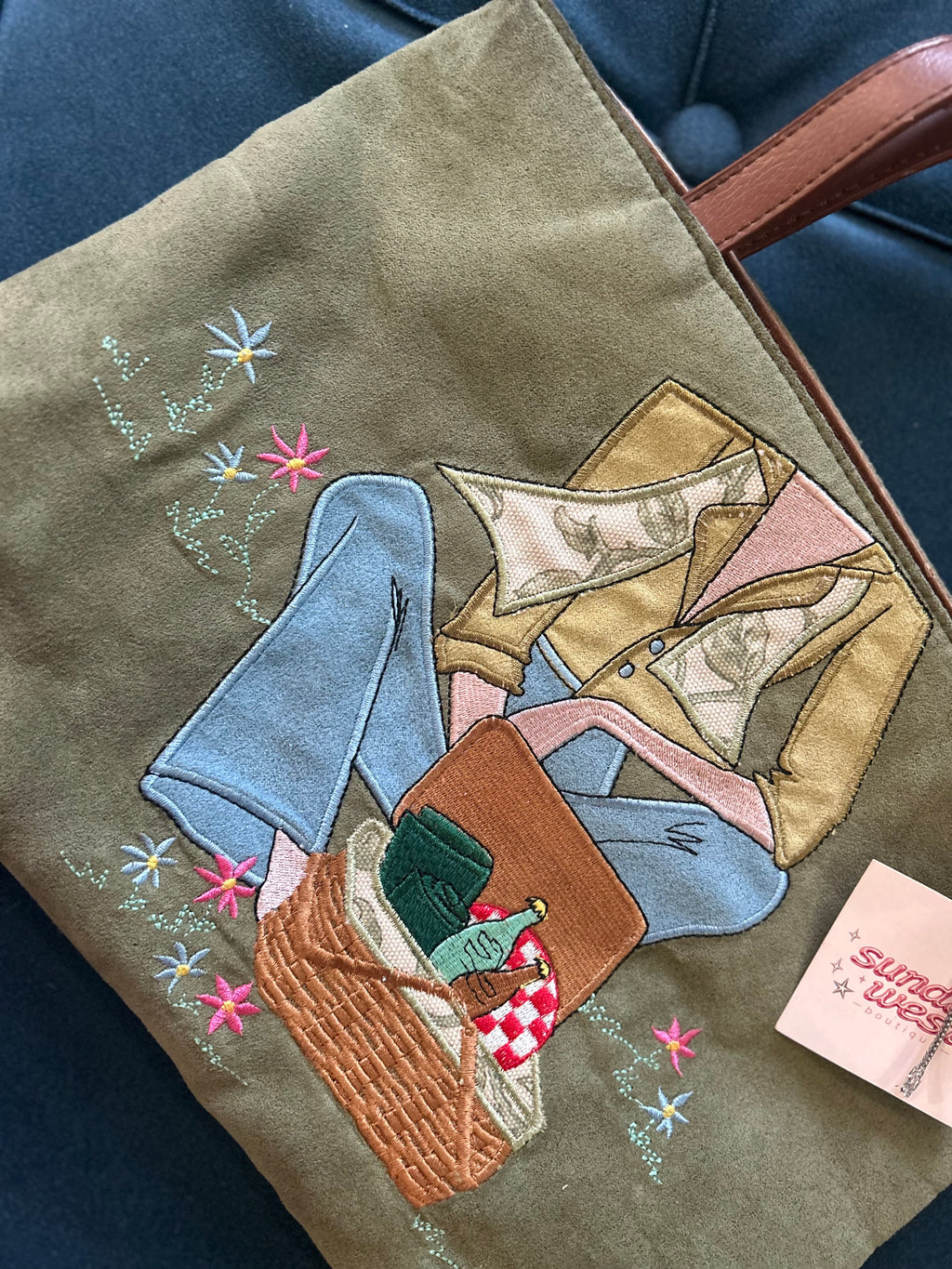Longaberger Embroidered Picnic Tote чанта