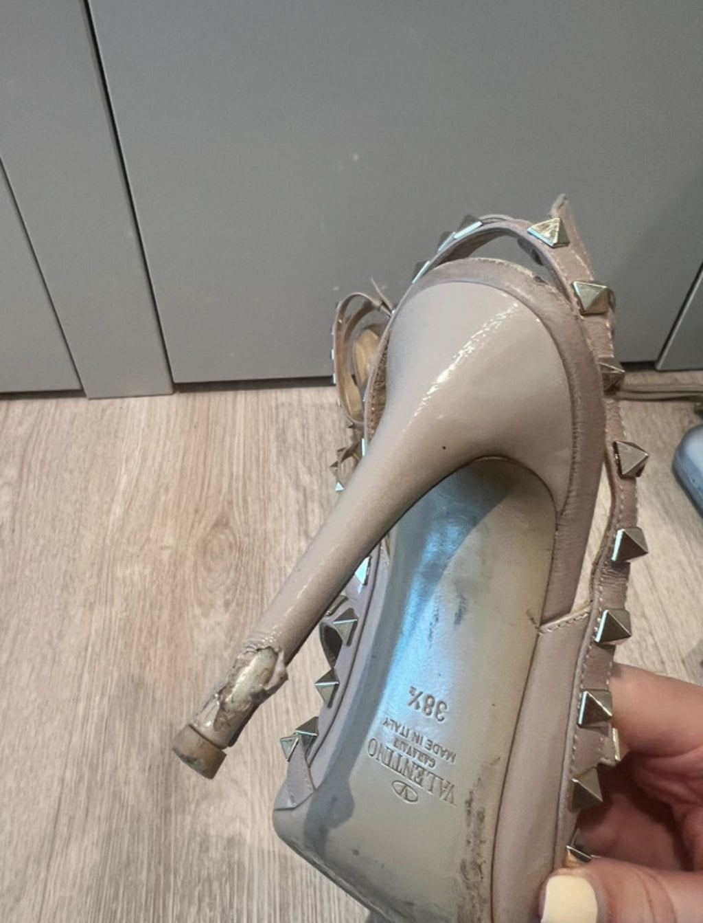 Valentino Garavani Rockstuds обувки на ток - 38,5