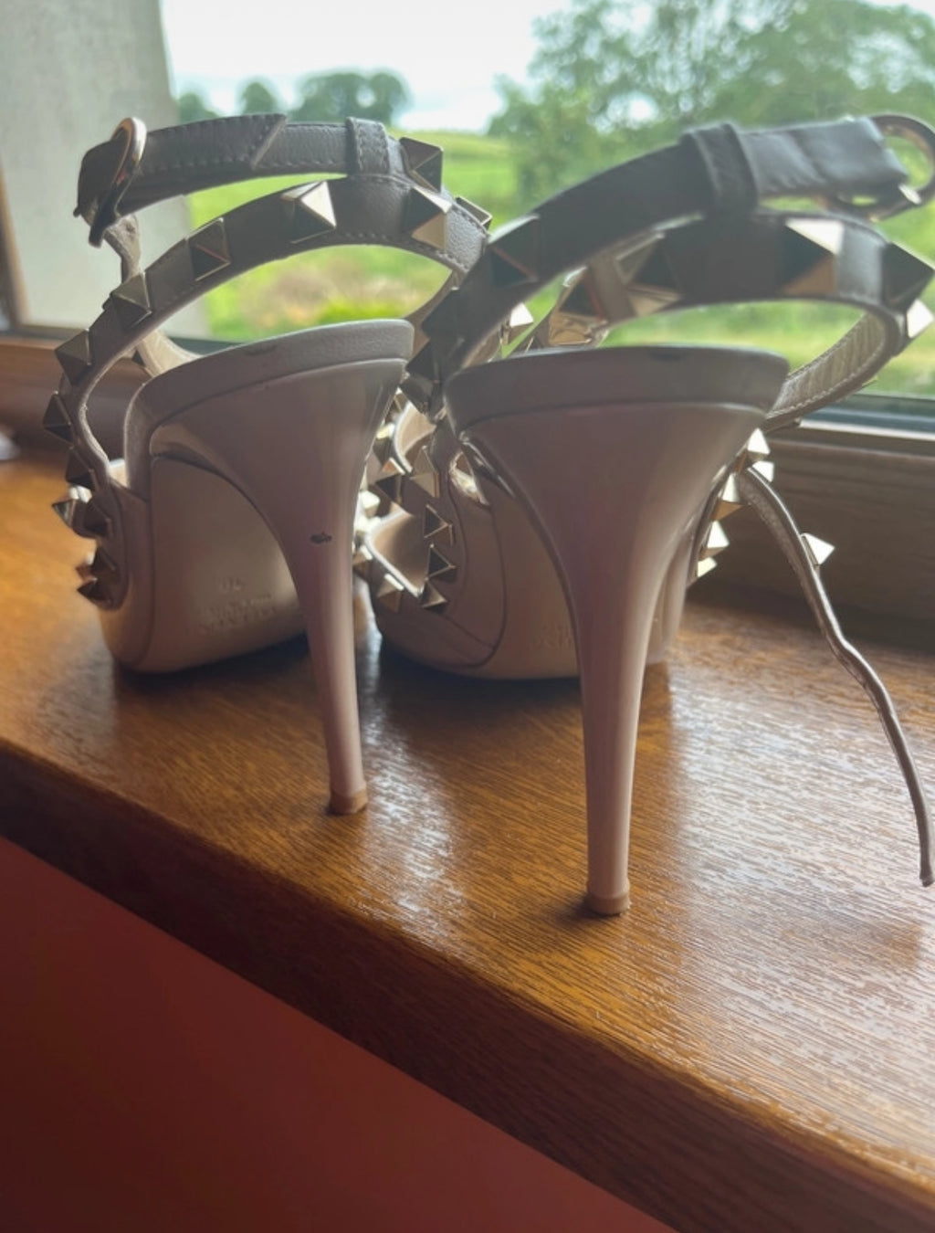Valentino Garavani Rockstuds обувки на ток - 38