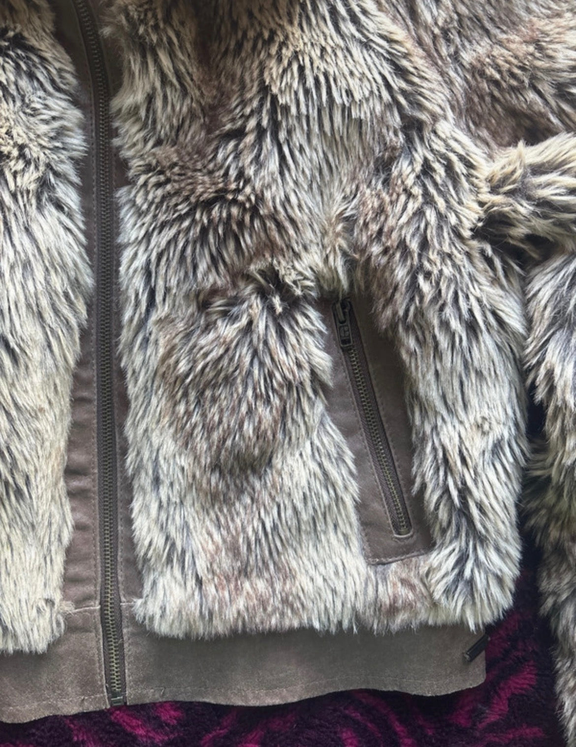 Crafted Cropped Faux Fur яке