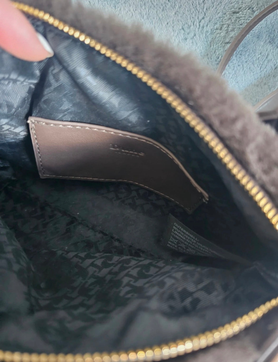 Dune Faux Fur Mini Crossbody чанта