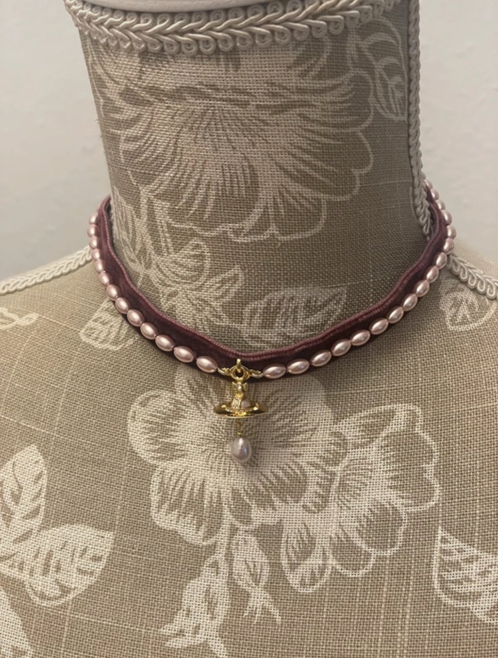 Vivienne Westwood Alexa Choker