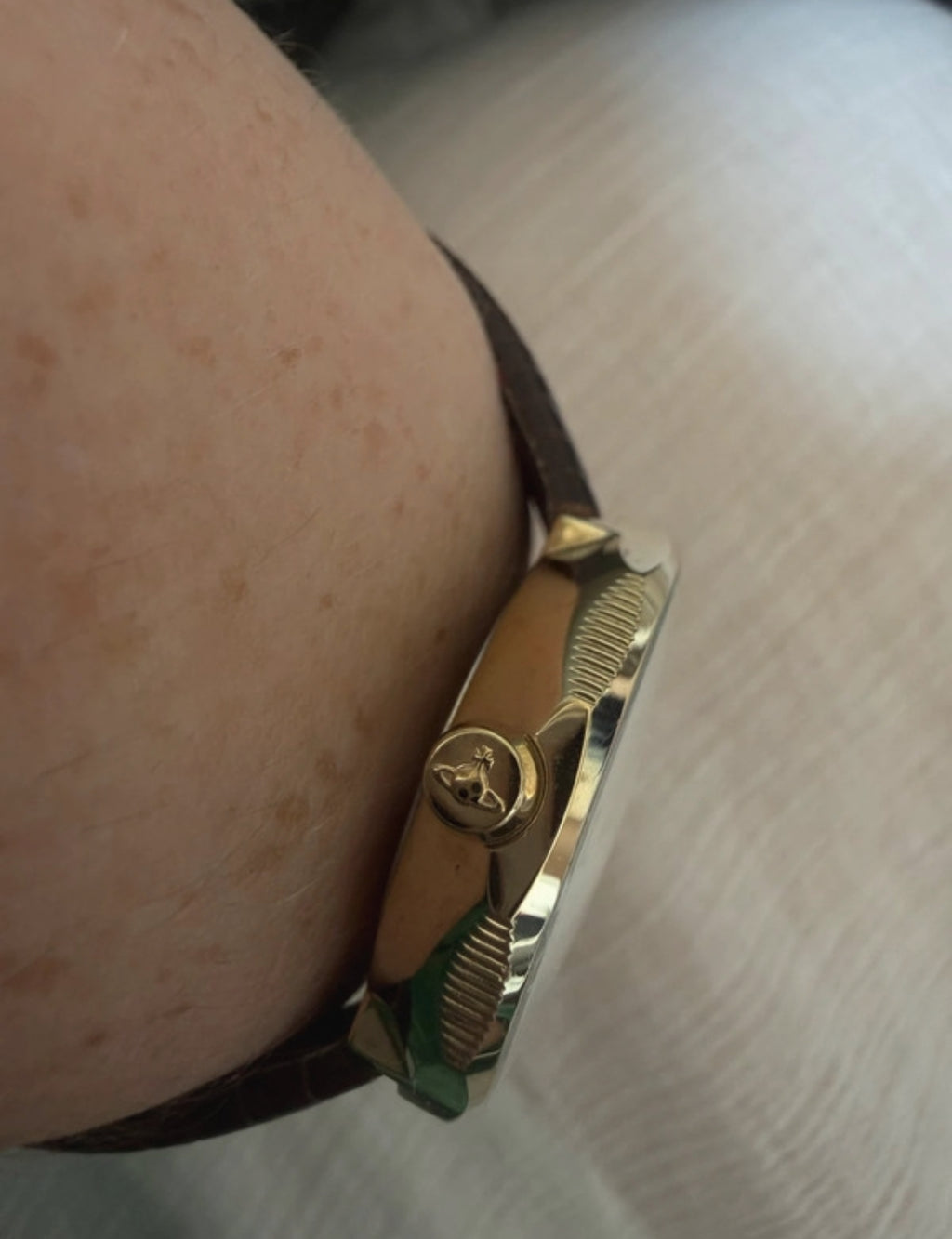 Часовник Vivienne Westwood Orb