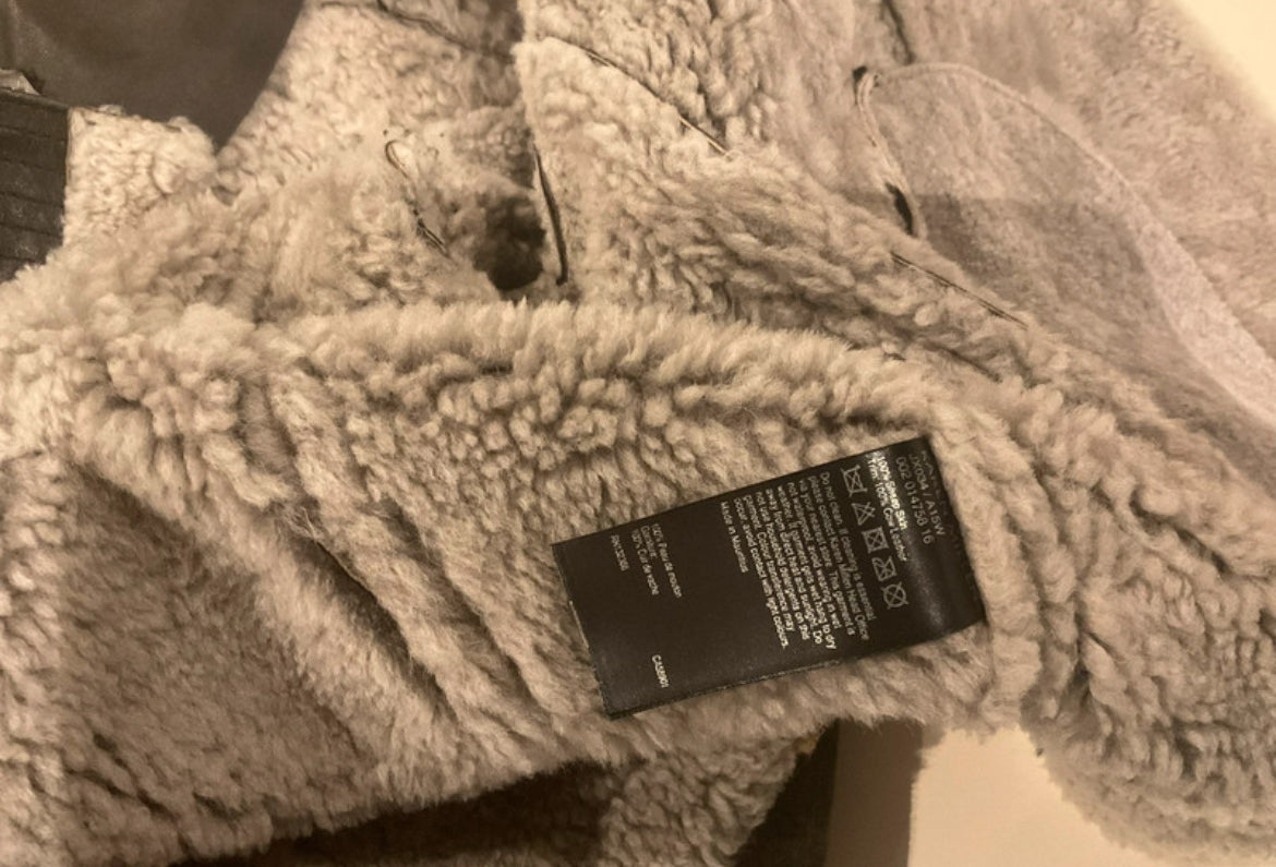 Рядко винтидж авиаторско яке Karen Millen, изработено от естествена овча кожа и естествен shearling косъм от вътрешната страна