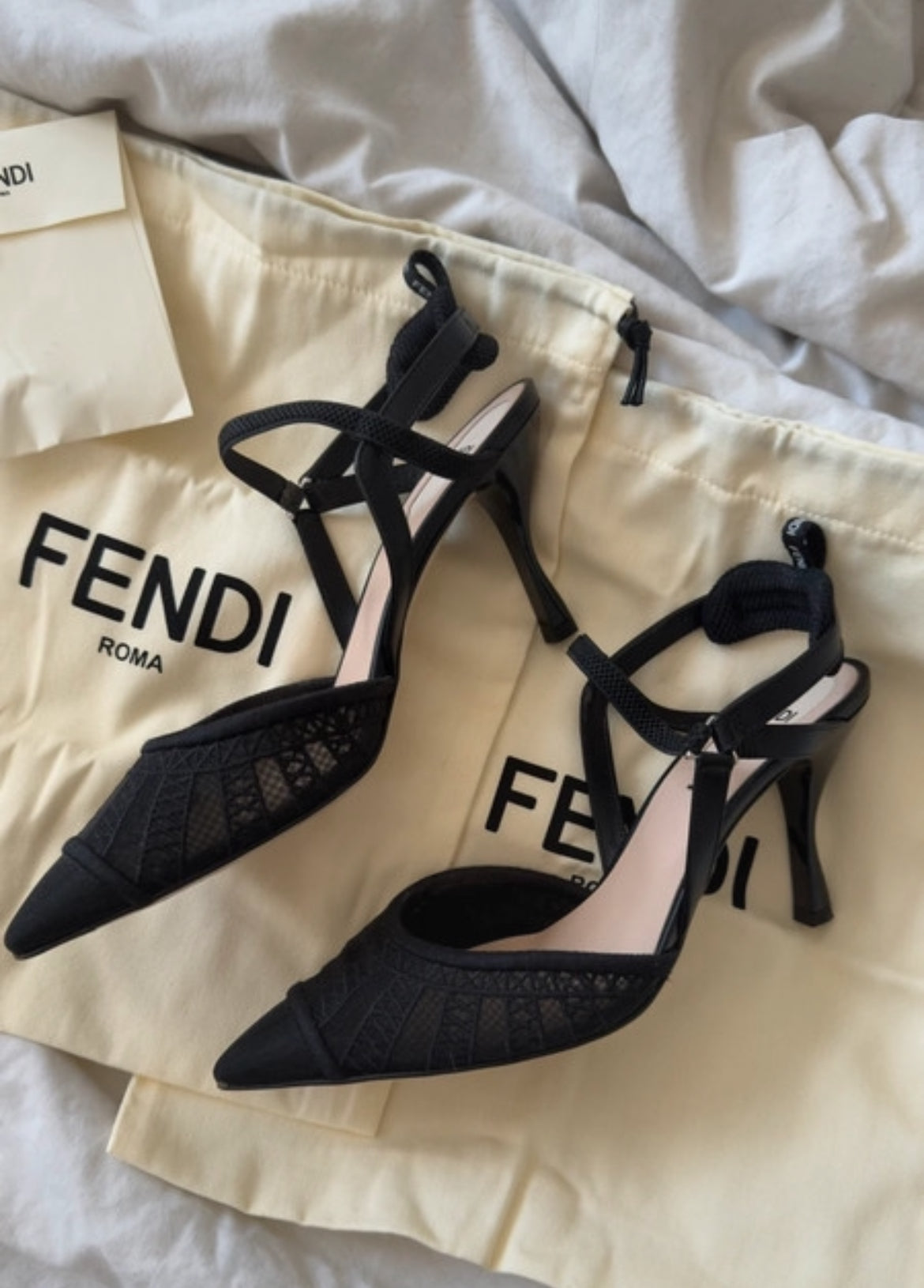 Fendi Colibrì Slingback обувки на ток