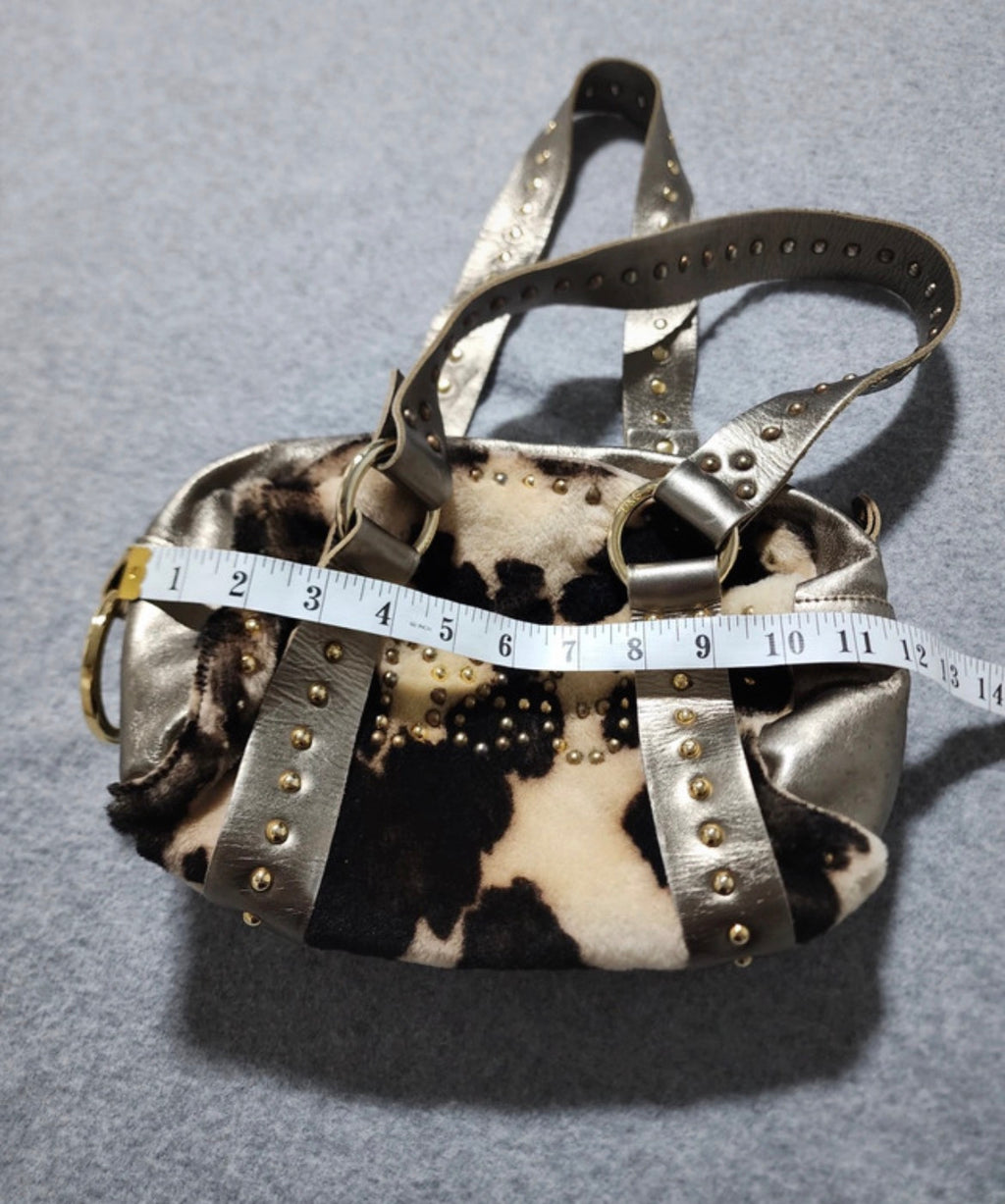 Винтидж чанта Dolce & Gabbana с cow print и метални капси