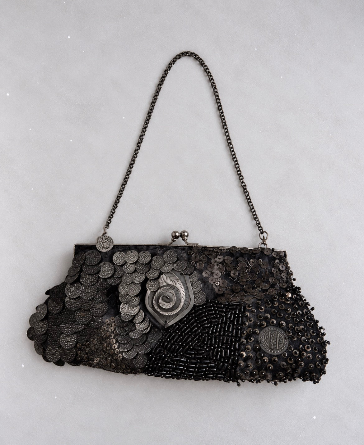 Vintage Aftershock Y2K Embellished Clutch чанта