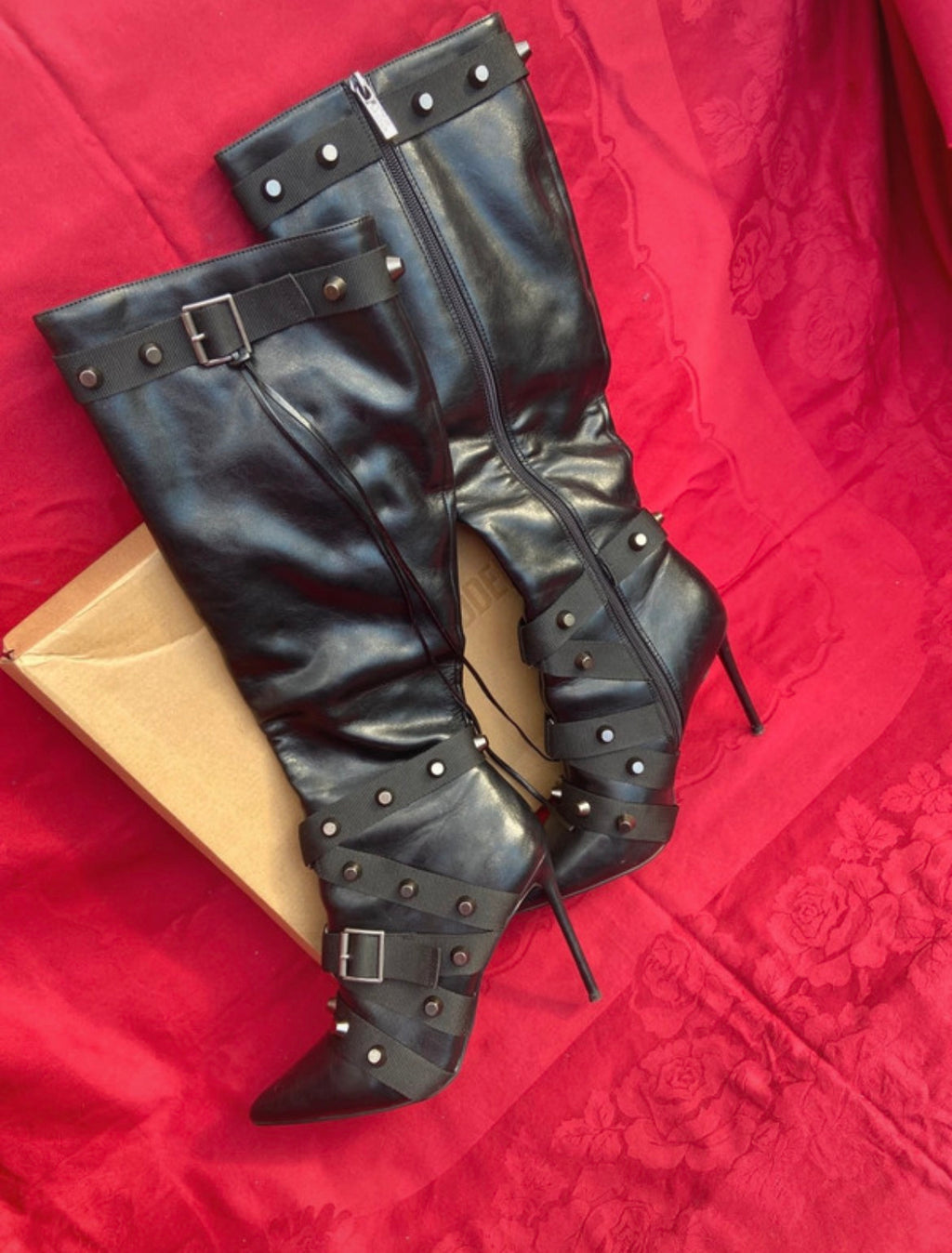 Steve Madden Finkle Studded Knee-High ботуши - 39