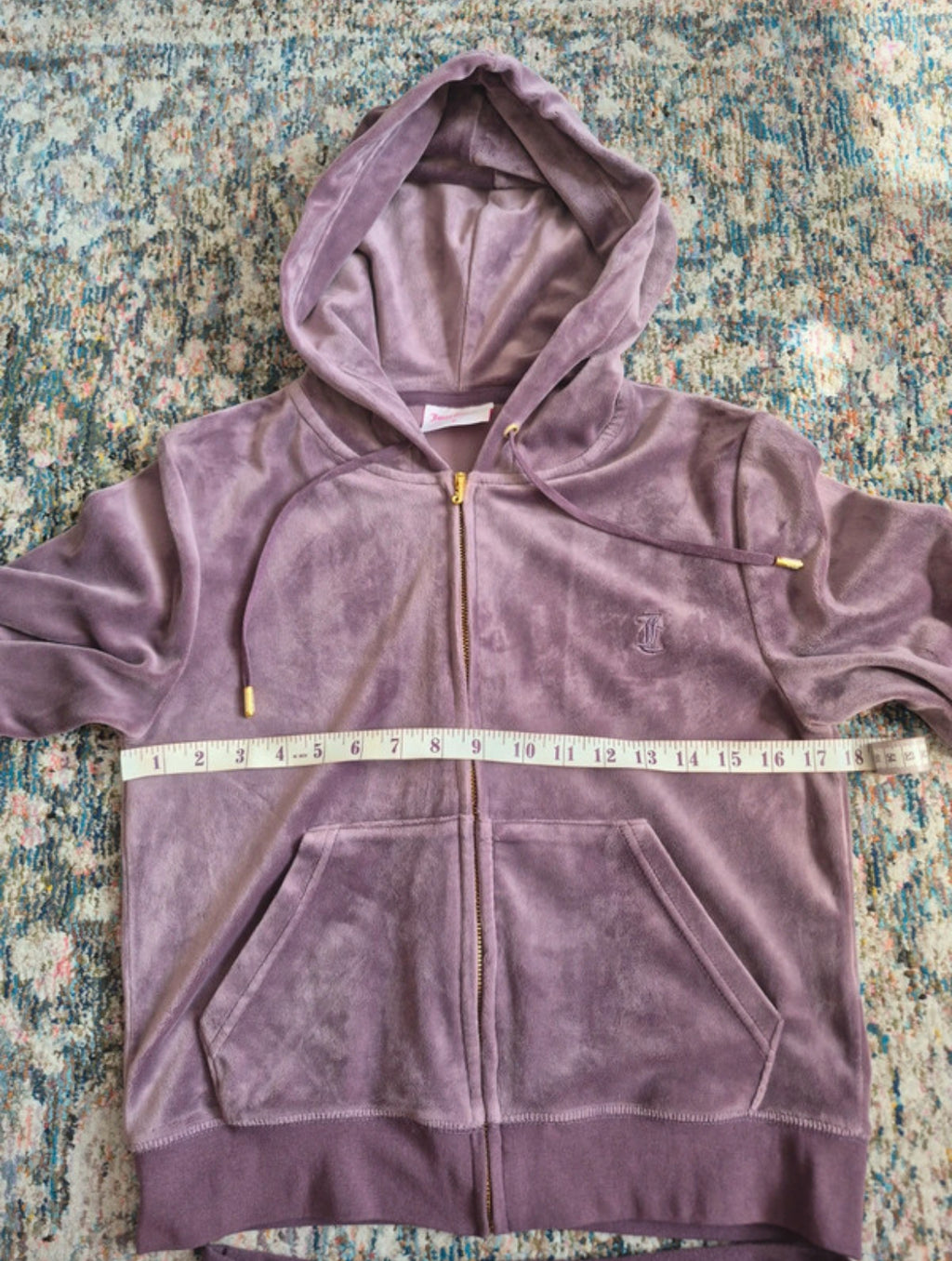 Велурен ангуг Juicy Couture в лилав нюанс
