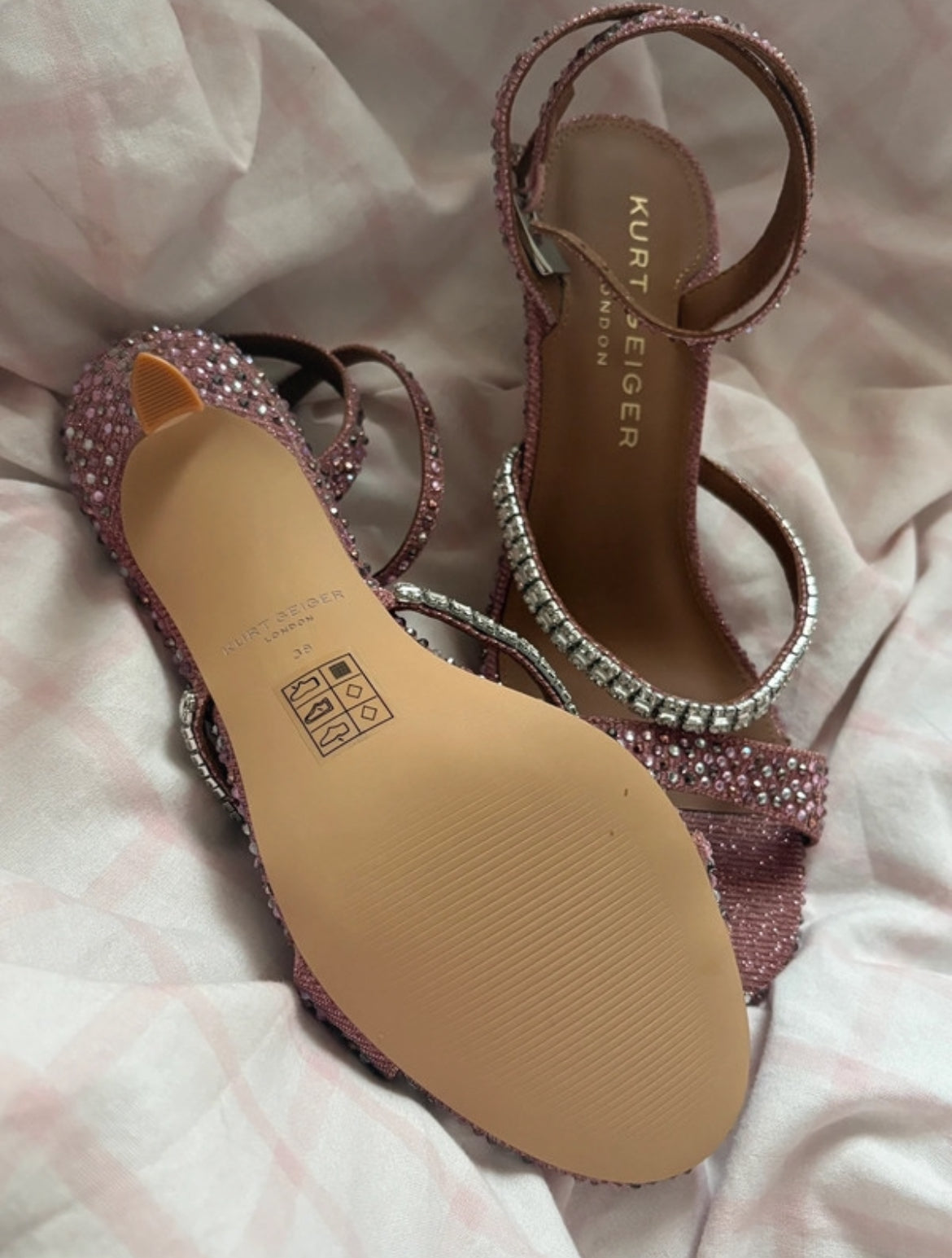 Kurt Geiger сандали на ток с розови и бели кристали